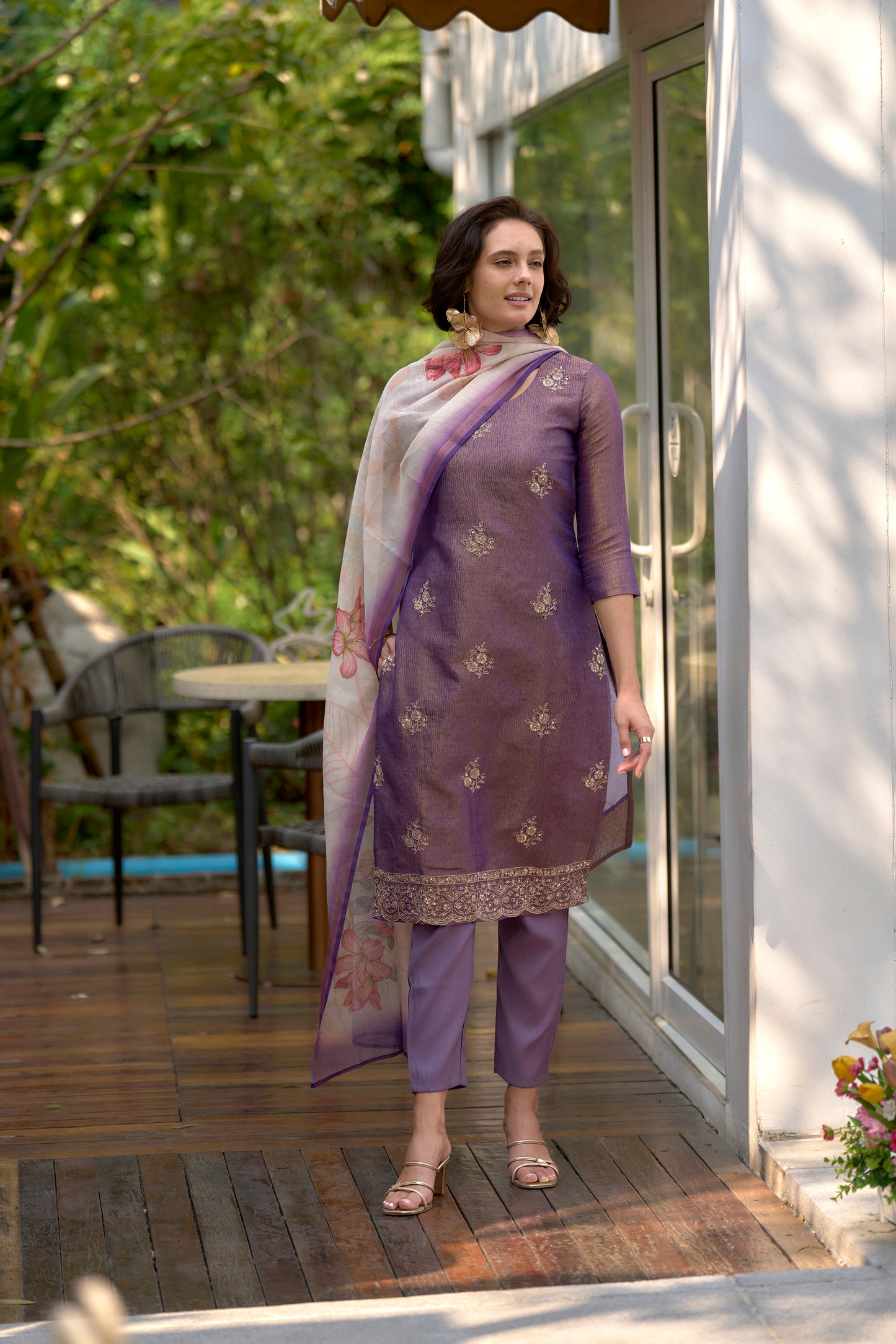 Light Purple Tissue Kurta Set with Embroidered Neckline & Matching Dupatta