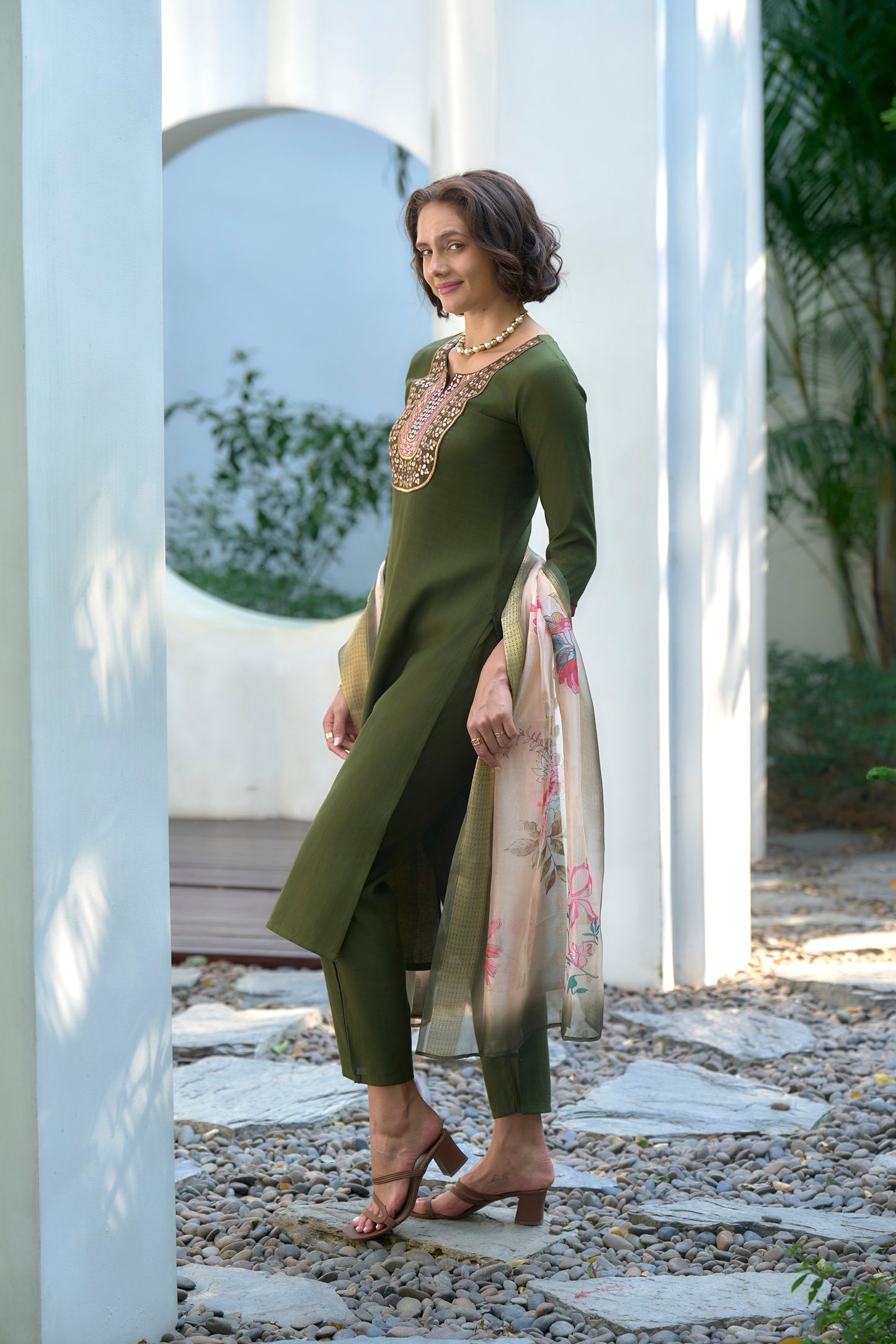 Mehendi Green Vatican Kurta Set with Embroidered Neckline & Organza Butti Dupatta