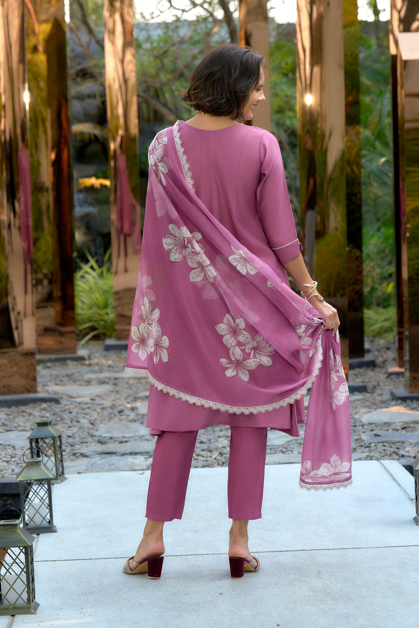 Pink Vatican Kurta Set with Embroidered Neckline and Organza Dupatta