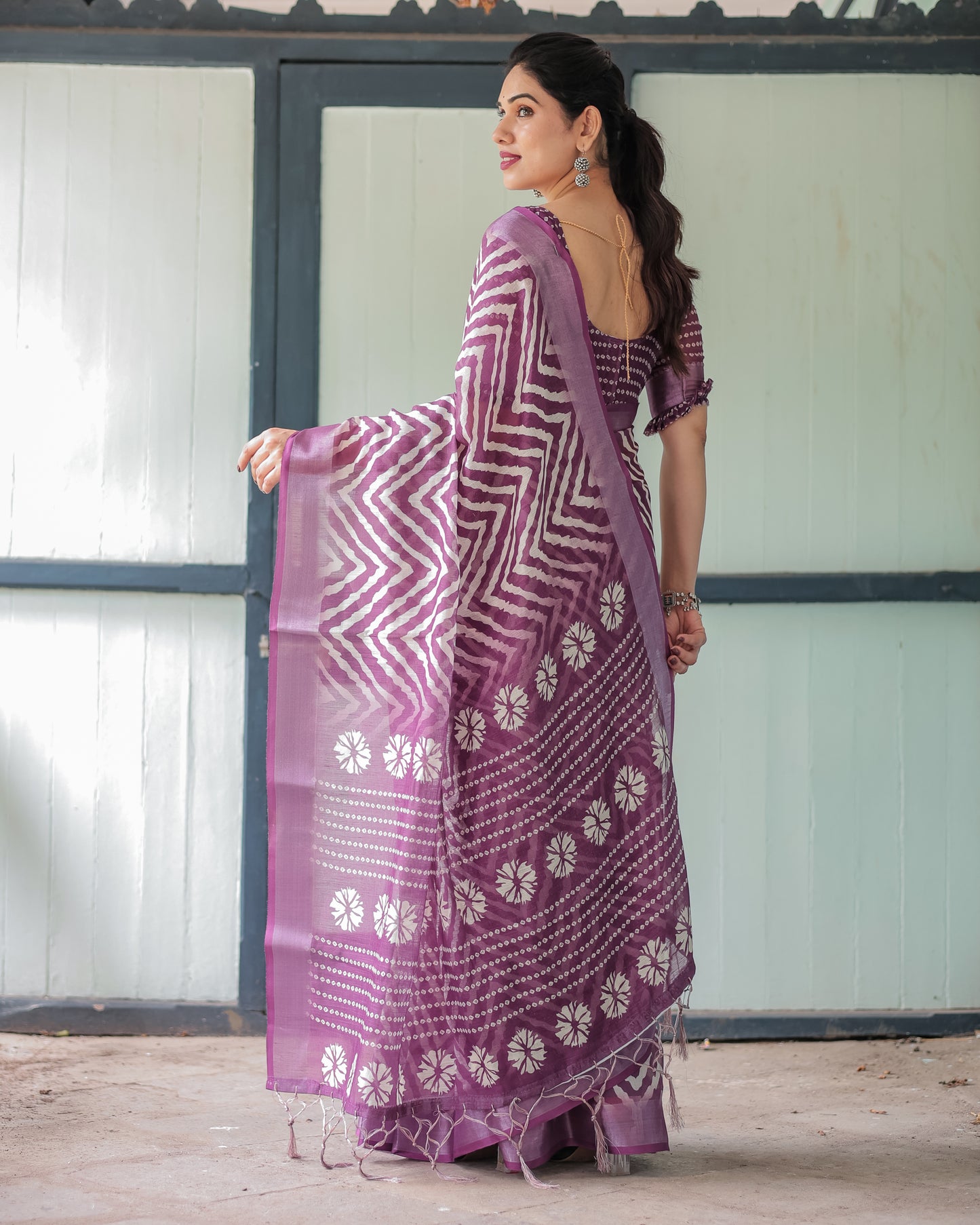 Rich Purple With White Chevron & Floral Design Linen Cotten Saree