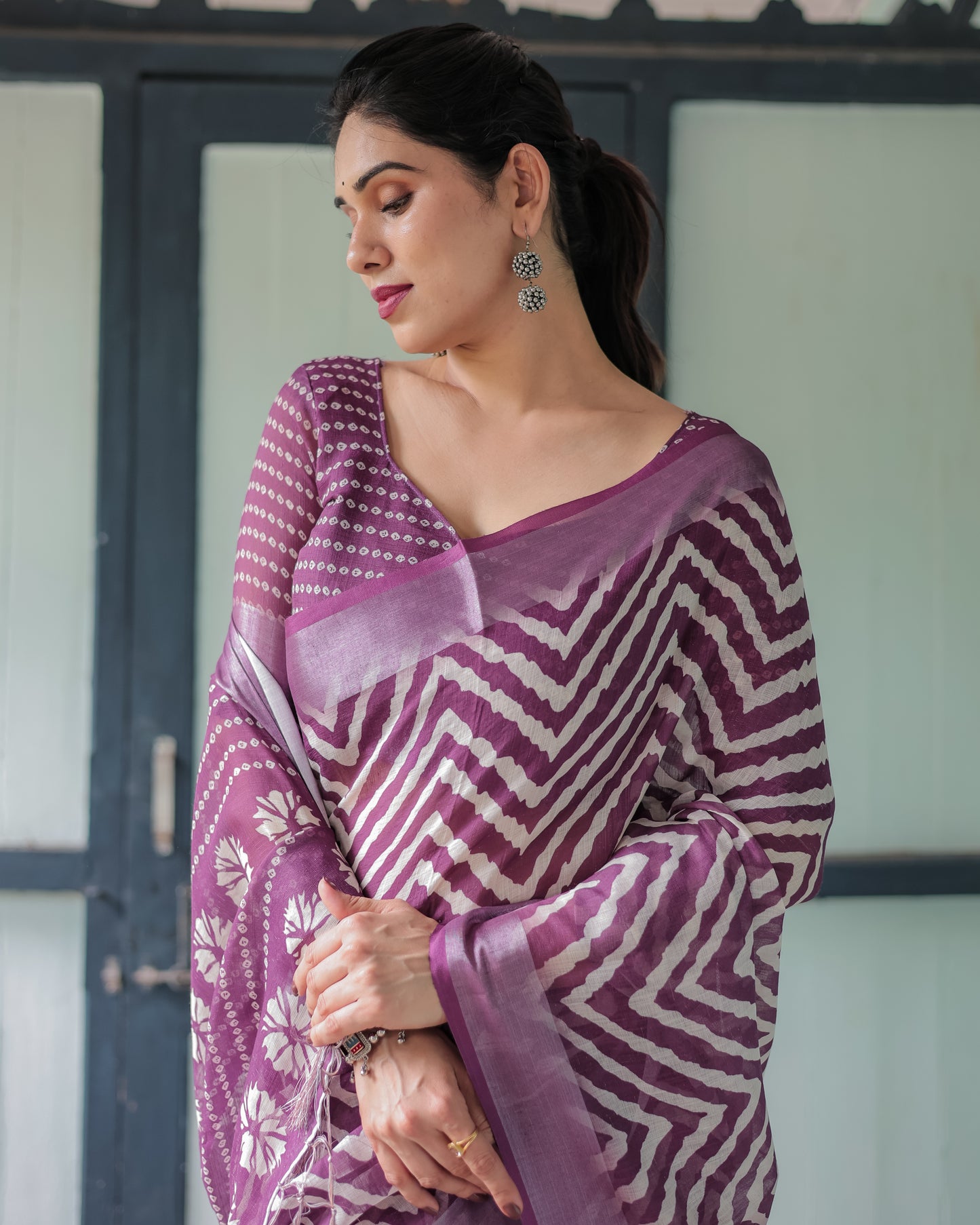 Rich Purple With White Chevron & Floral Design Linen Cotten Saree