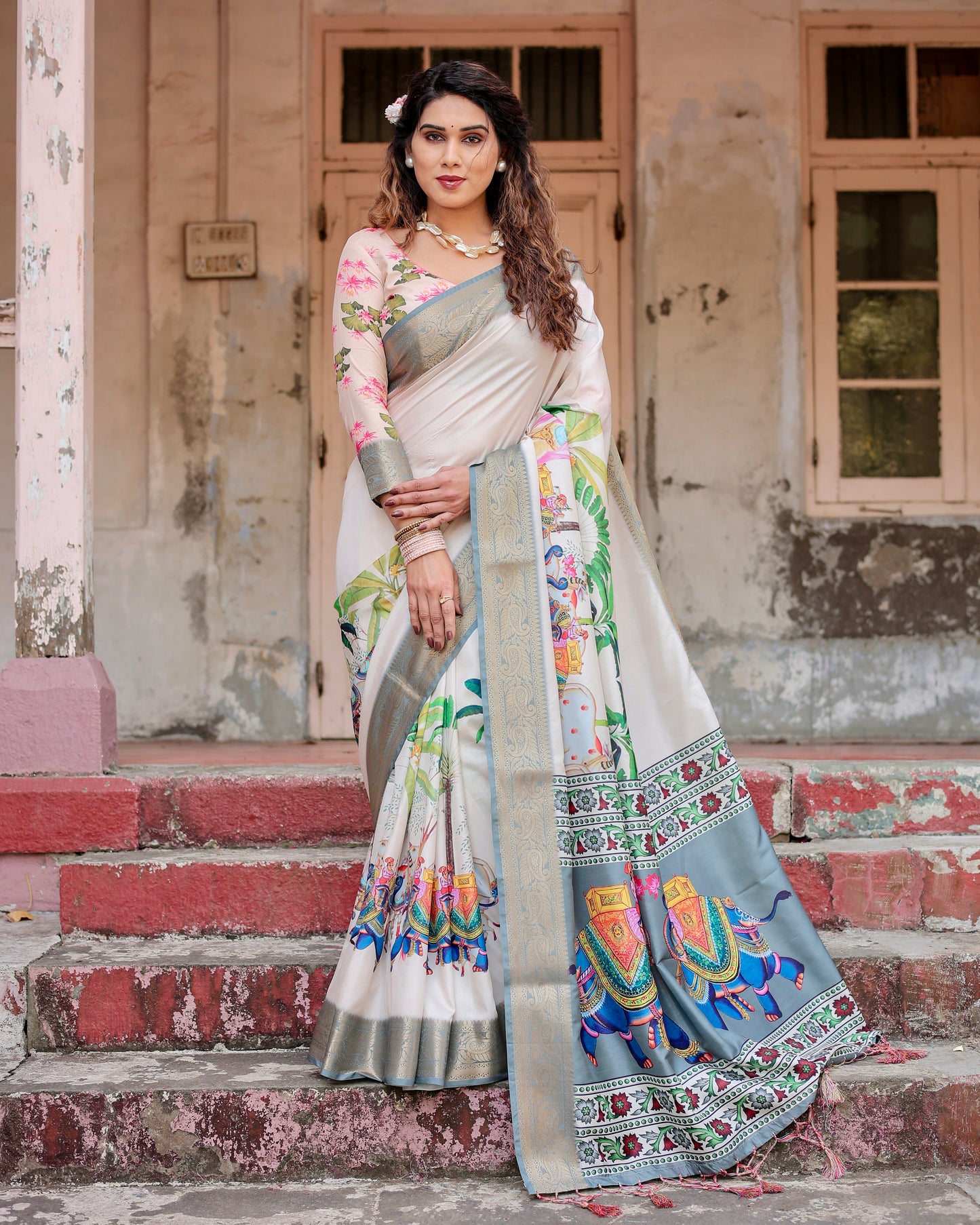 Grey Silk Saree With Digital Printed Work