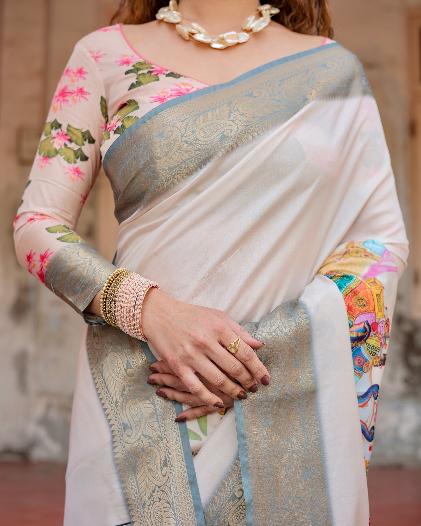 Grey Silk Saree With Digital Printed Work