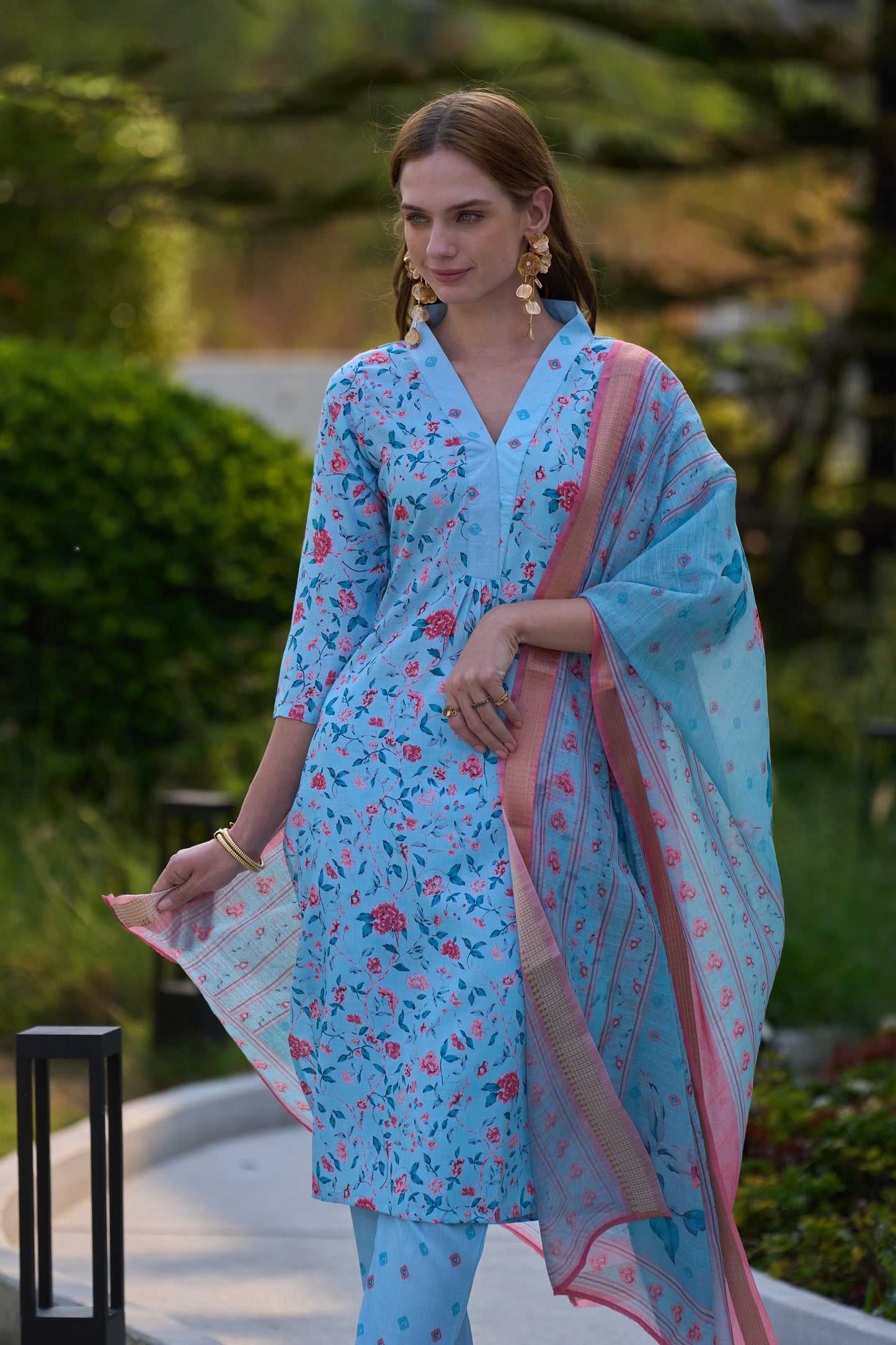 Sky Blue Vatican Floral Printed Kurta Set with Linen Dupatta