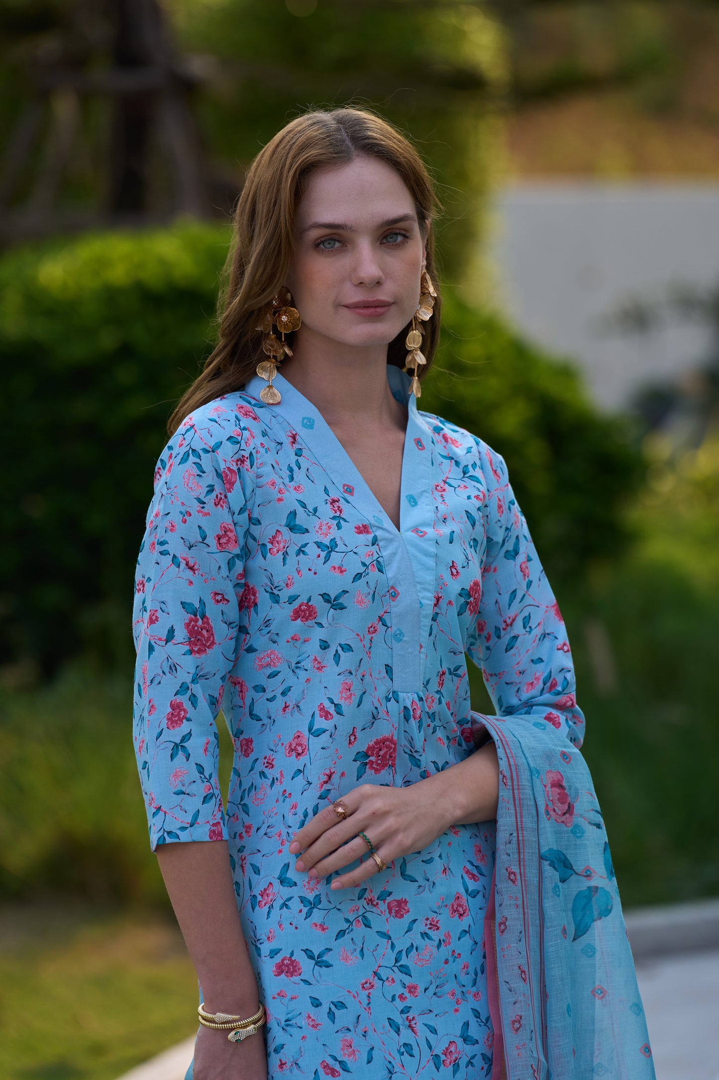 Sky Blue Vatican Floral Printed Kurta Set with Linen Dupatta
