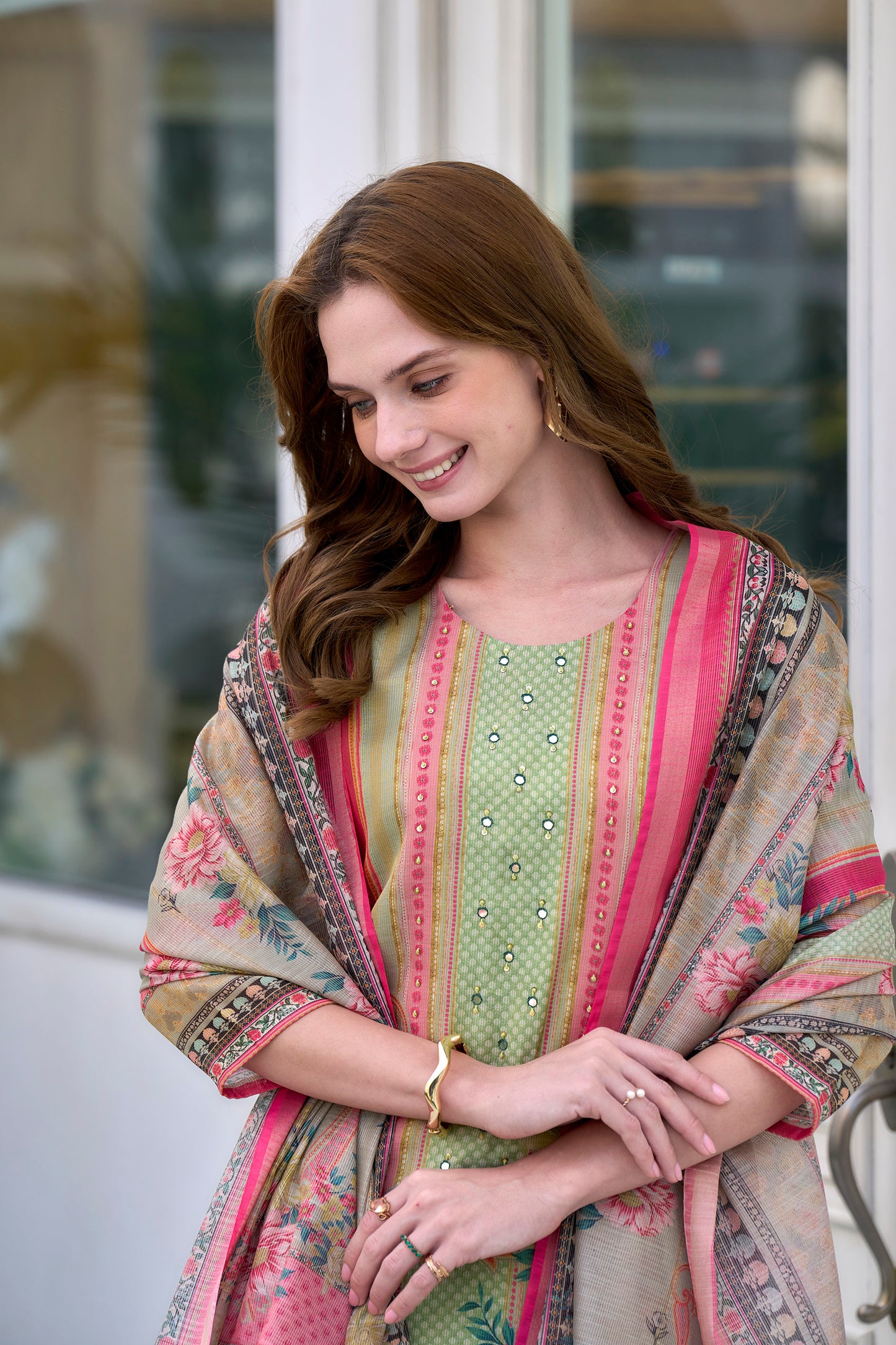 Elegant Pista Green Silk Blend Kurta Set with Embroidered Dupatta