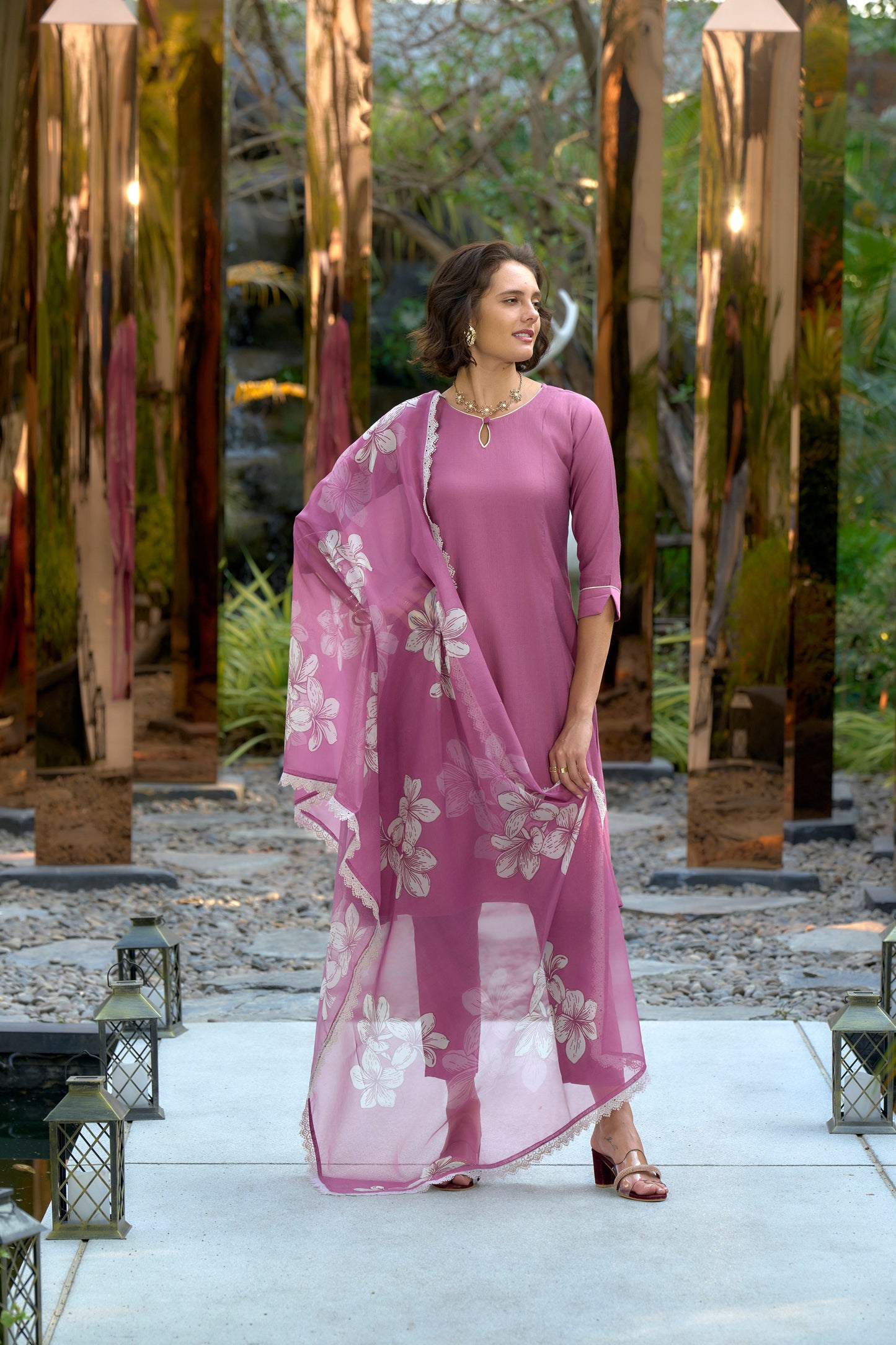 Pink Vatican Kurta Set with Embroidered Neckline and Organza Dupatta