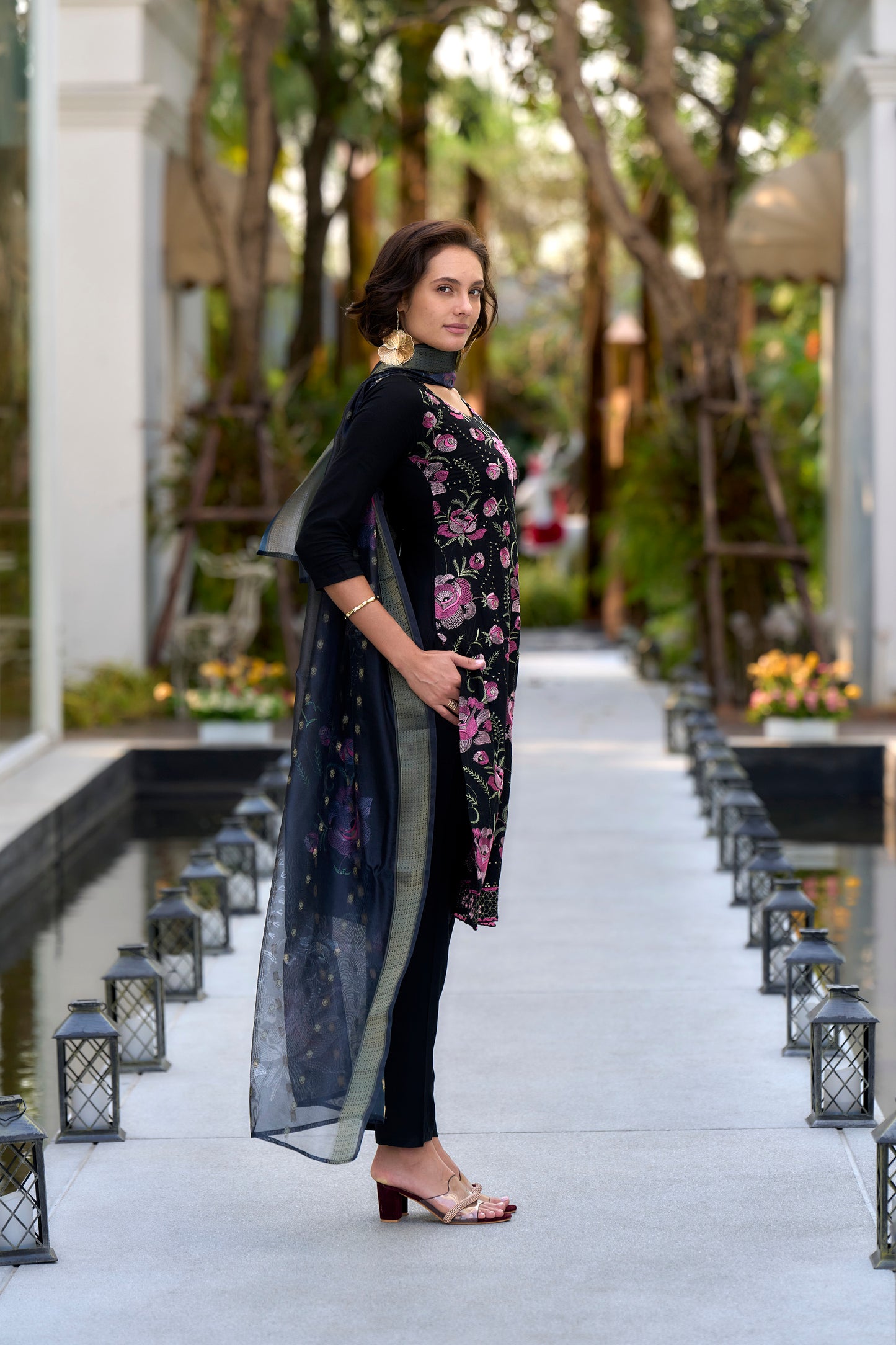 Navy Blue Embroidered Rayon Kurta Set with Organza Butti Dupatta