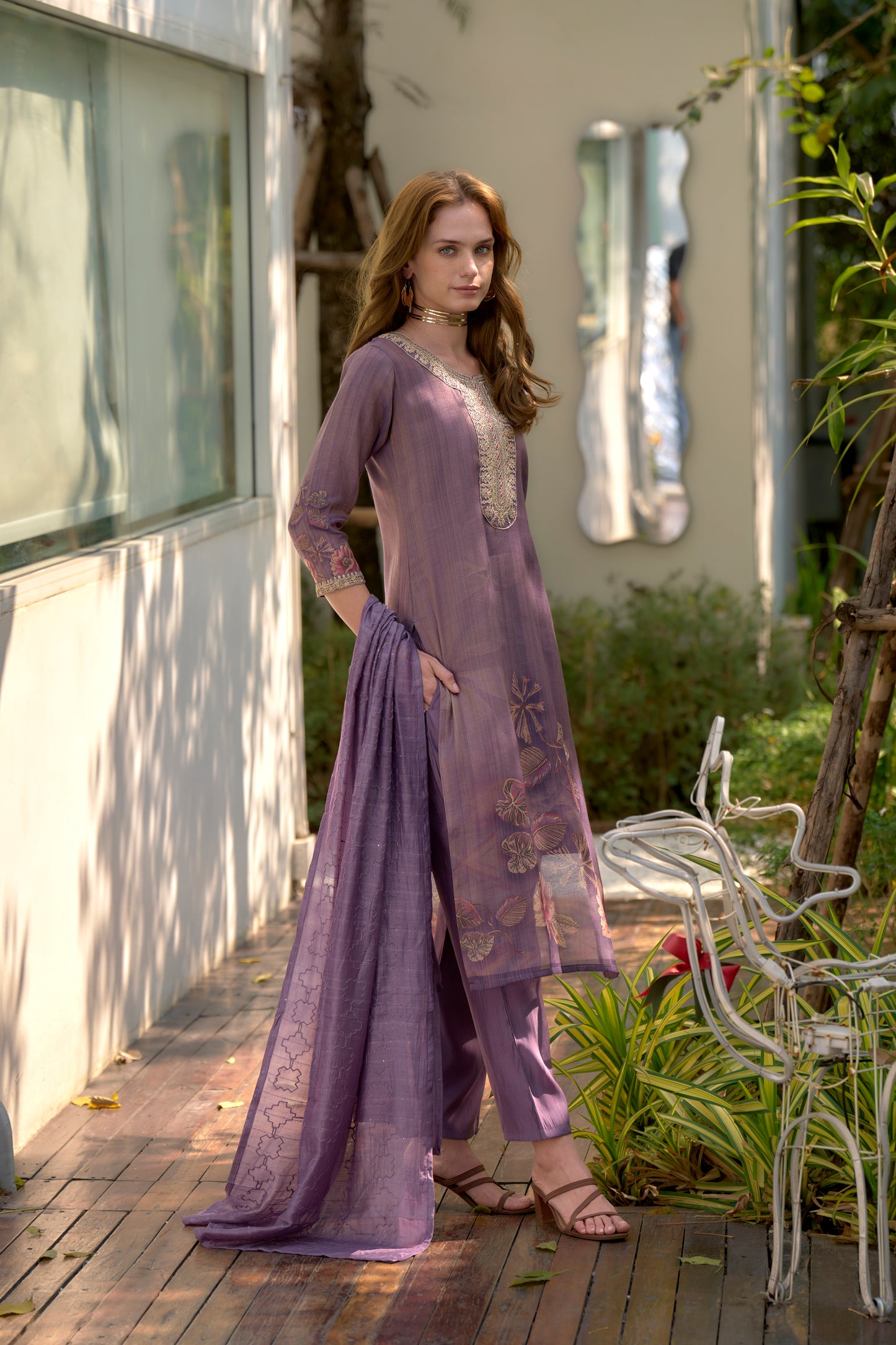 Purple Tissue Floral Embroidered Kurta Set with Viscose Dupatta & Pant