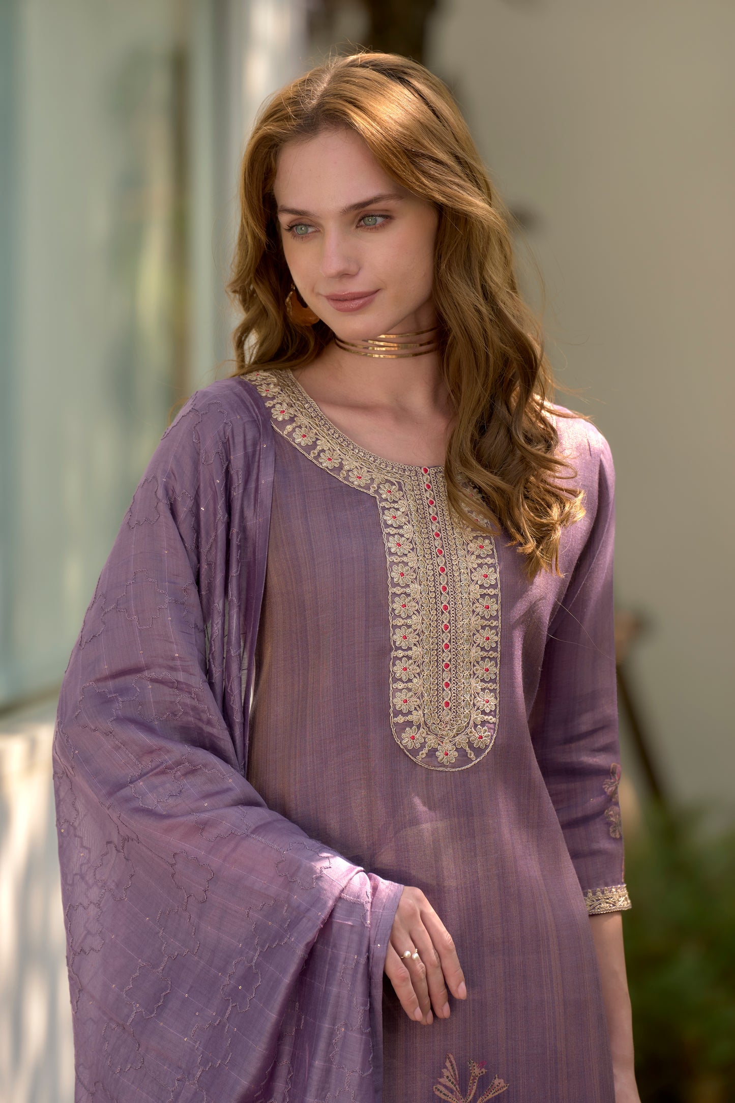 Purple Tissue Floral Embroidered Kurta Set with Viscose Dupatta & Pant