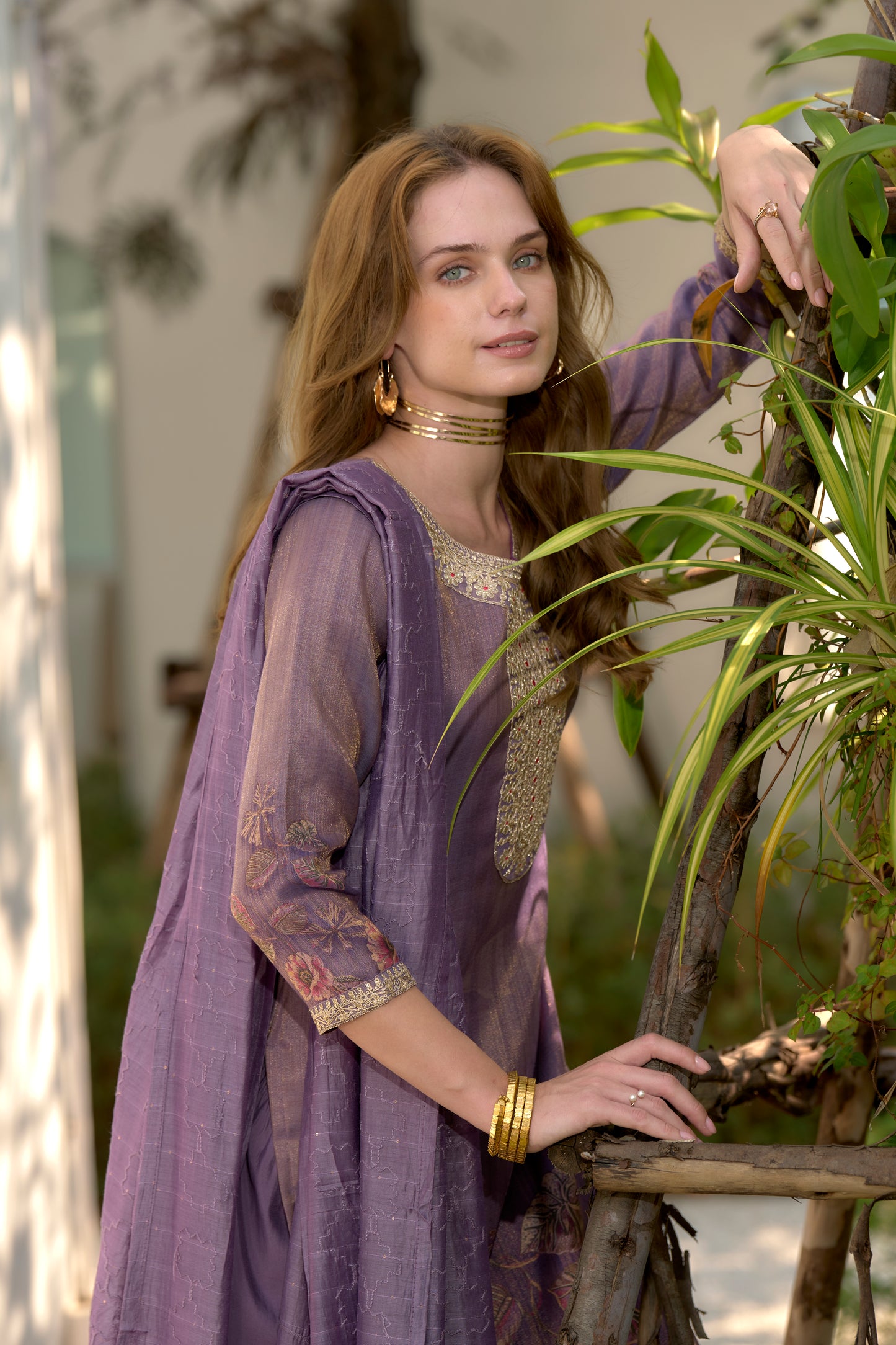 Purple Tissue Floral Embroidered Kurta Set with Viscose Dupatta & Pant