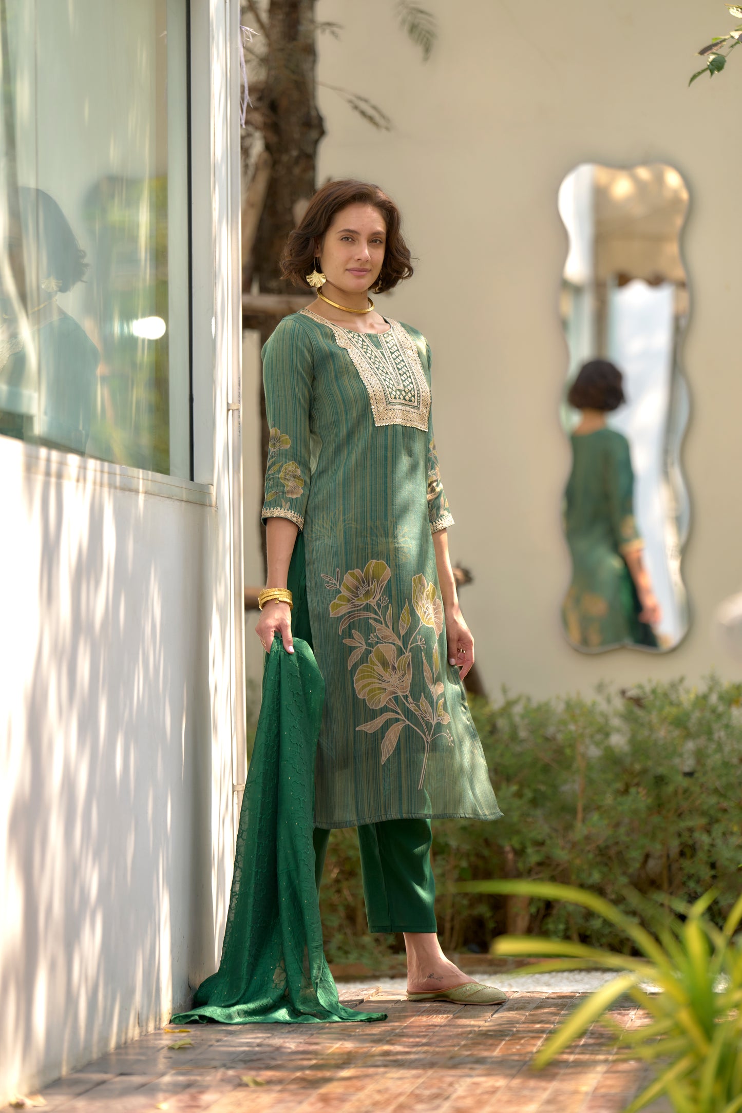 Green Tissue Floral Embroidered Kurta Set with Viscose Dupatta & Pant