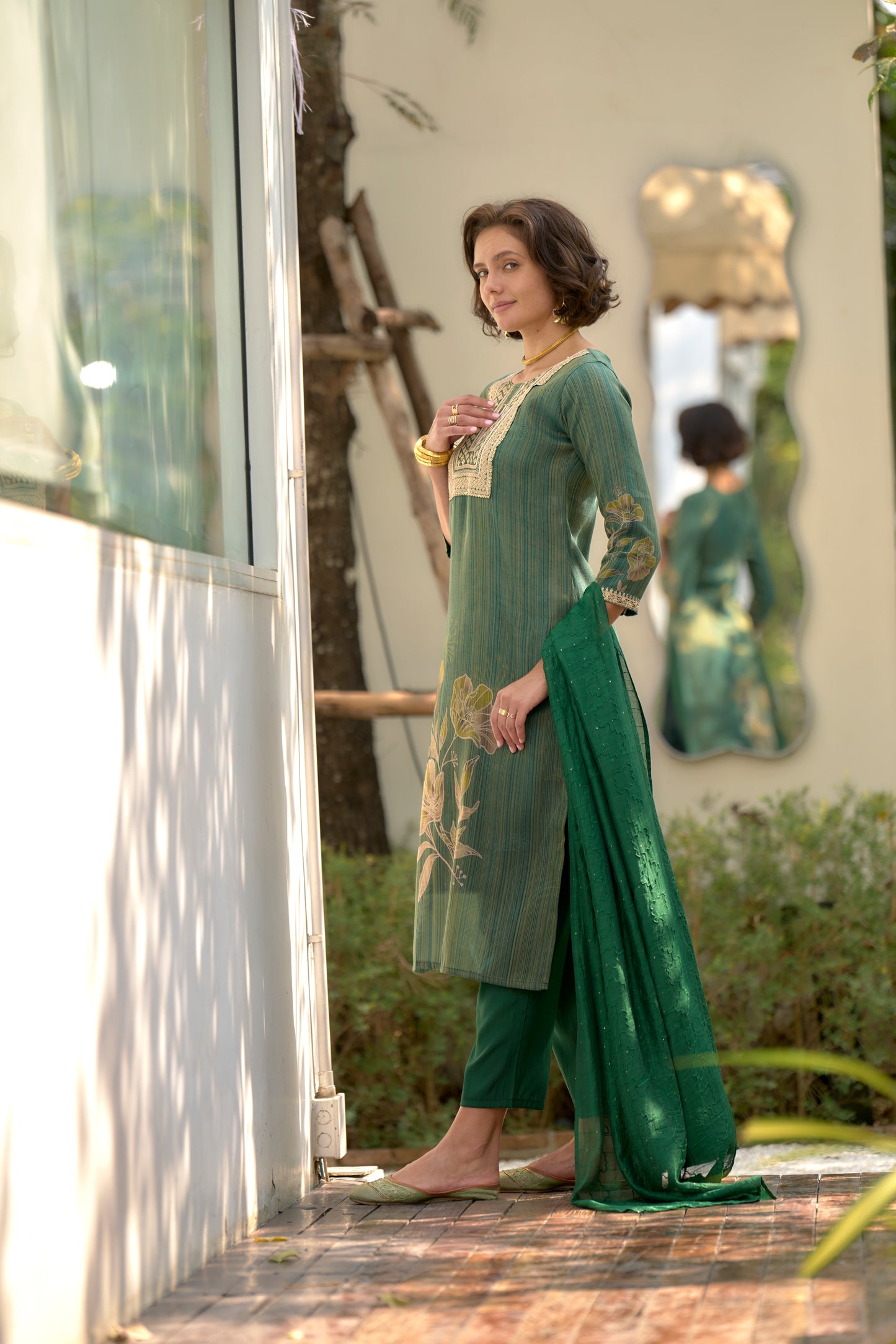 Green Tissue Floral Embroidered Kurta Set with Viscose Dupatta & Pant