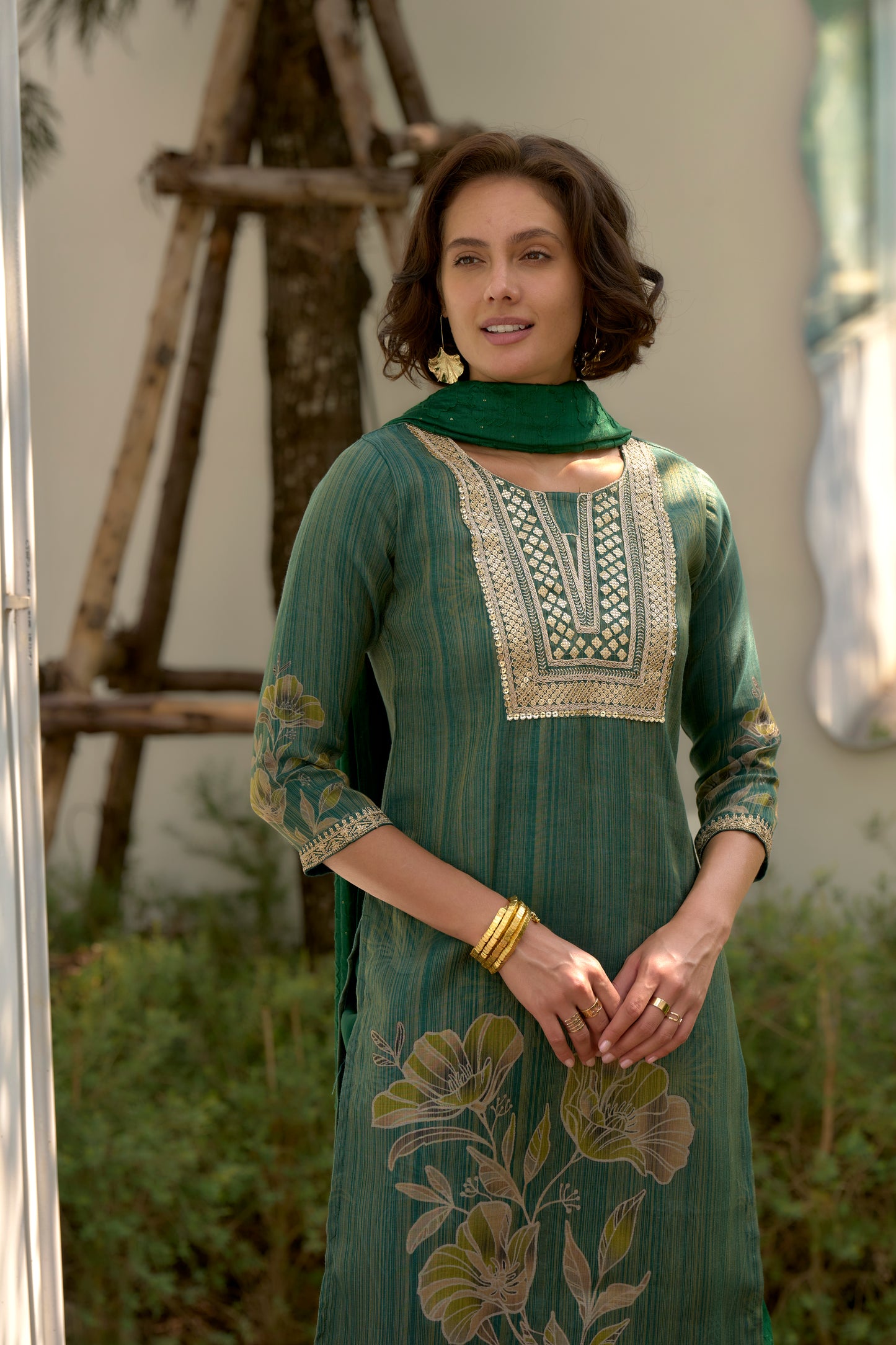 Green Tissue Floral Embroidered Kurta Set with Viscose Dupatta & Pant