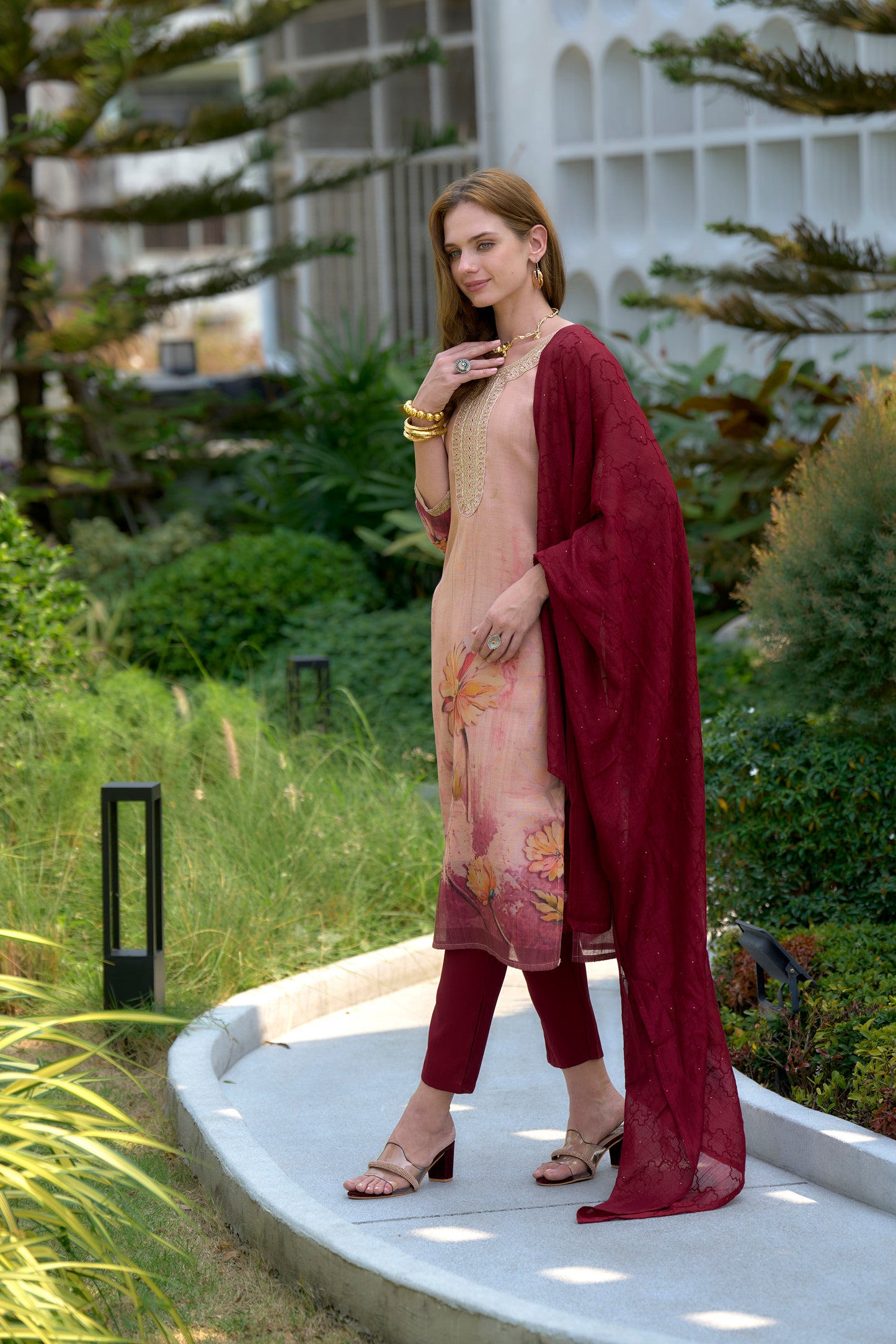 Peach Floral Embroidered Tissue Kurta Set with Viscose Dupatta