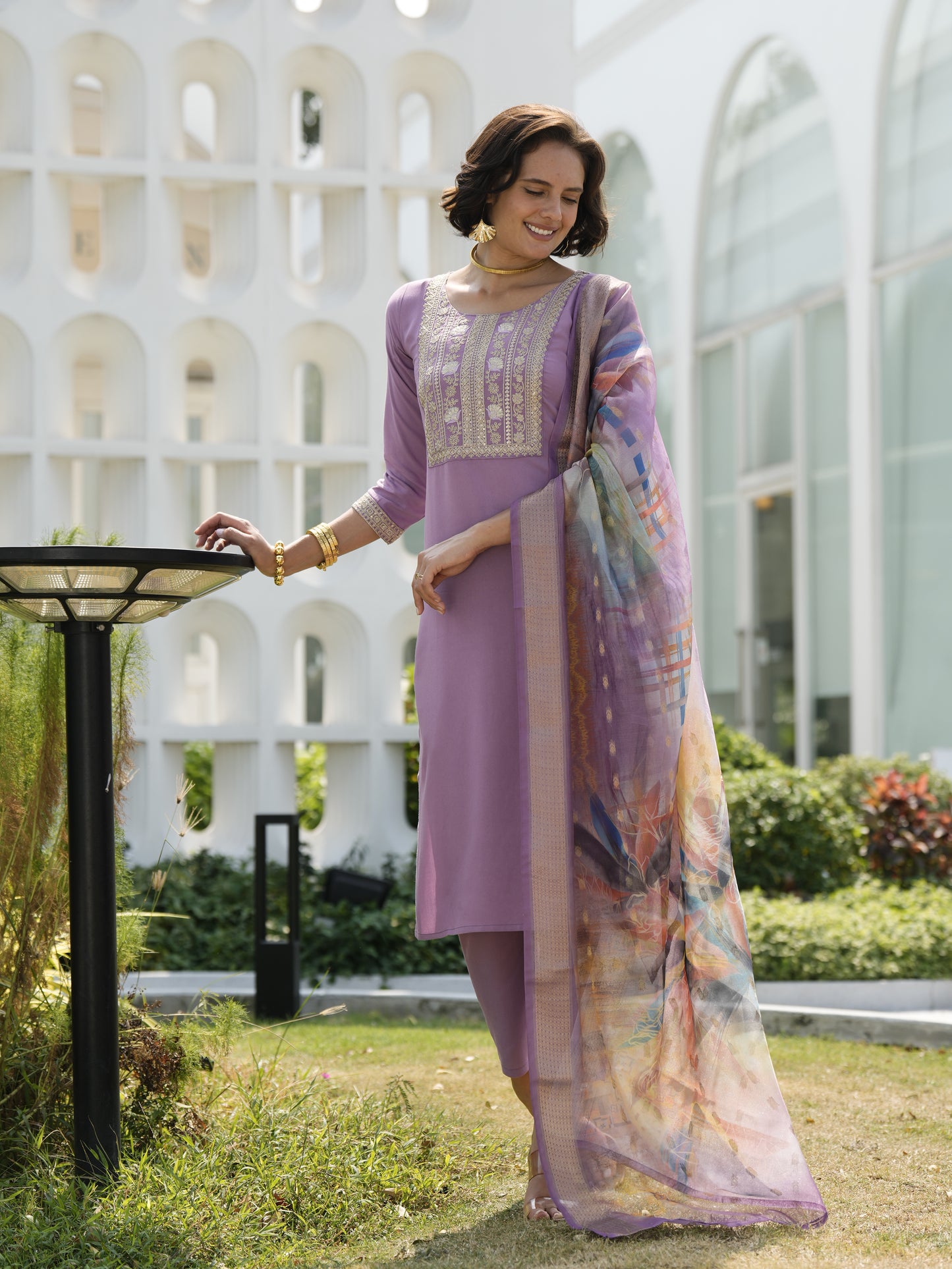 Lavender Viscose-Rayon Embroidered Kurta Set with Organza Jacquard Dupatta