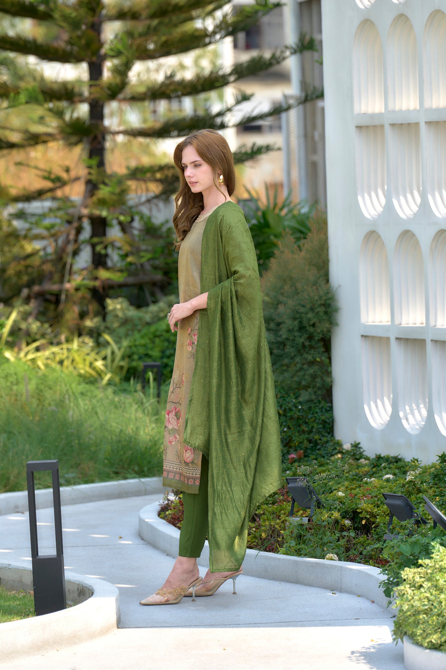 Moss Green Tissue Kurta Set with Embroidered Viscose Dupatta