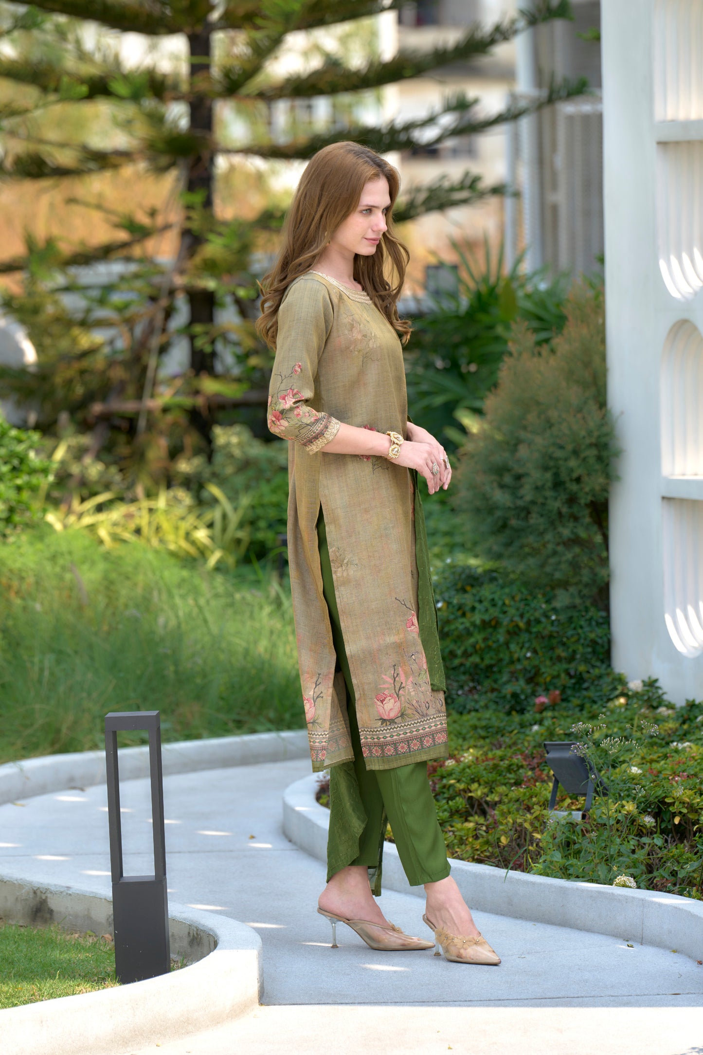 Moss Green Tissue Kurta Set with Embroidered Viscose Dupatta