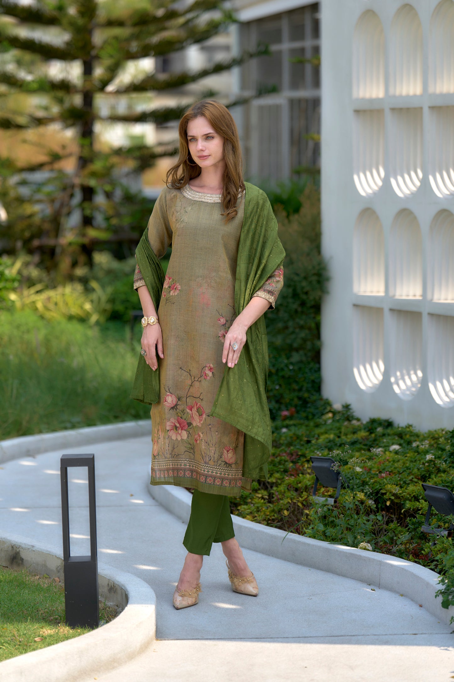 Moss Green Tissue Kurta Set with Embroidered Viscose Dupatta
