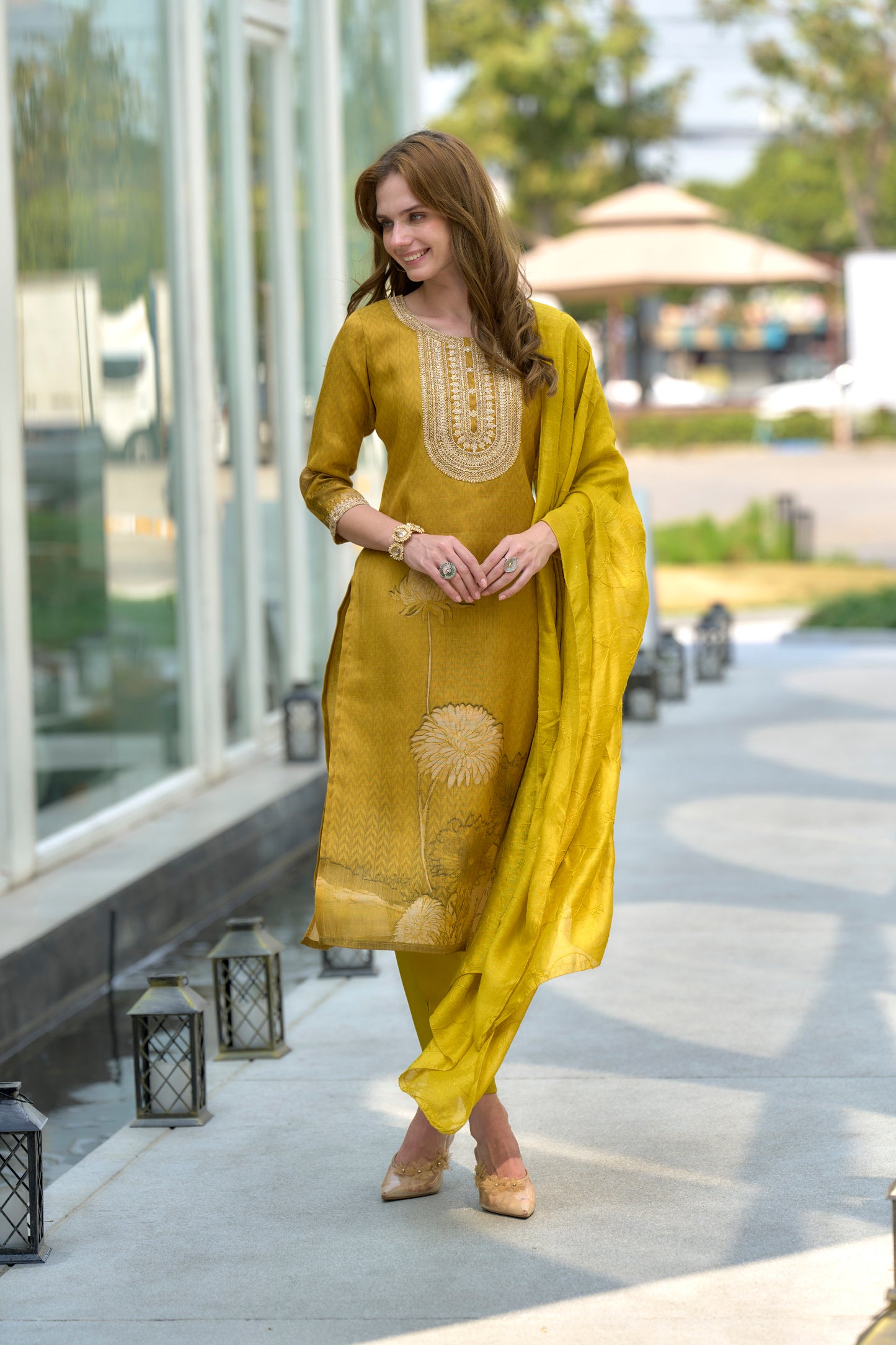 Mustard Yellow Tissue Kurta Set with Embroidered Viscose Dupatta