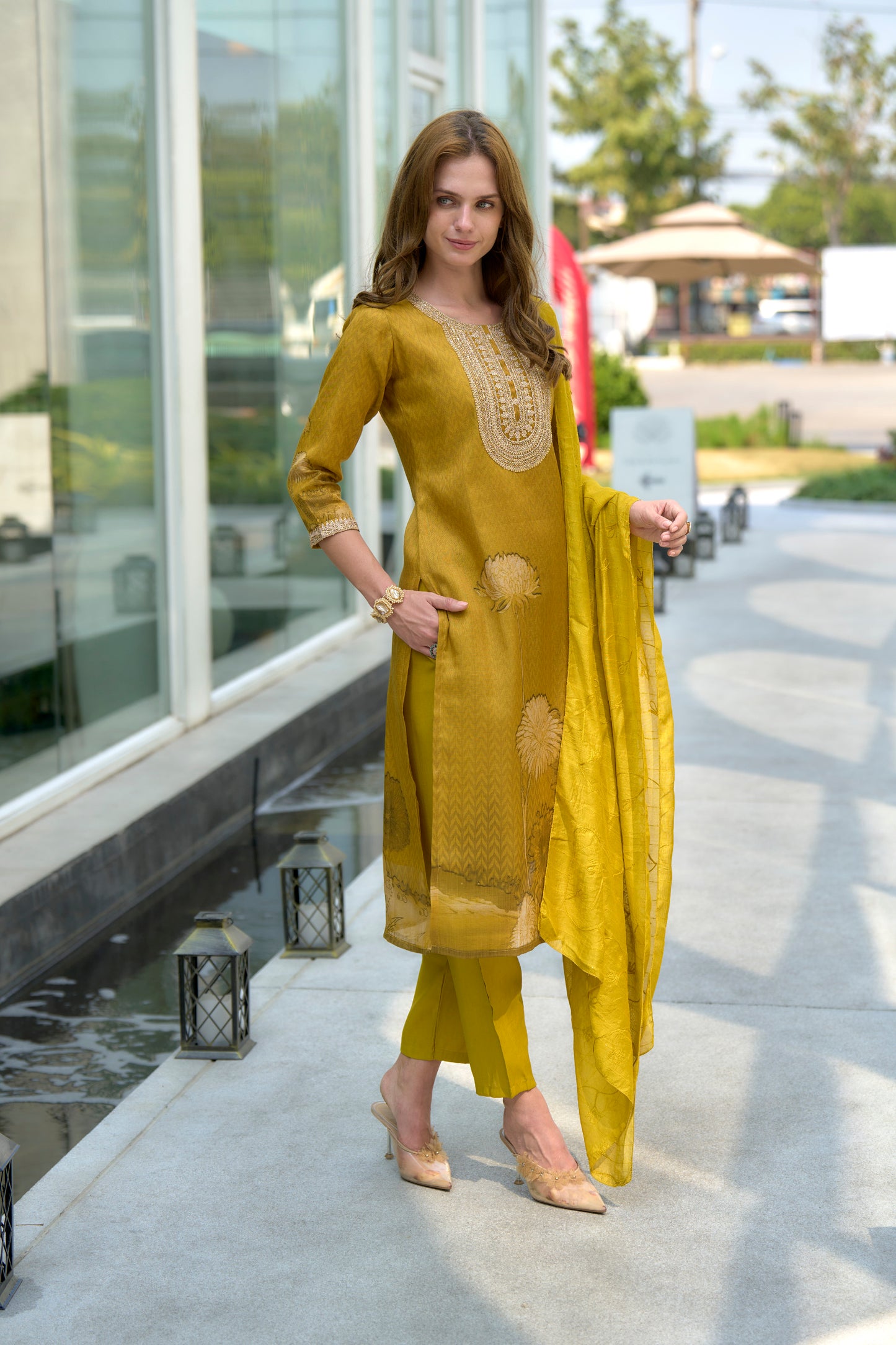 Mustard Yellow Tissue Kurta Set with Embroidered Viscose Dupatta