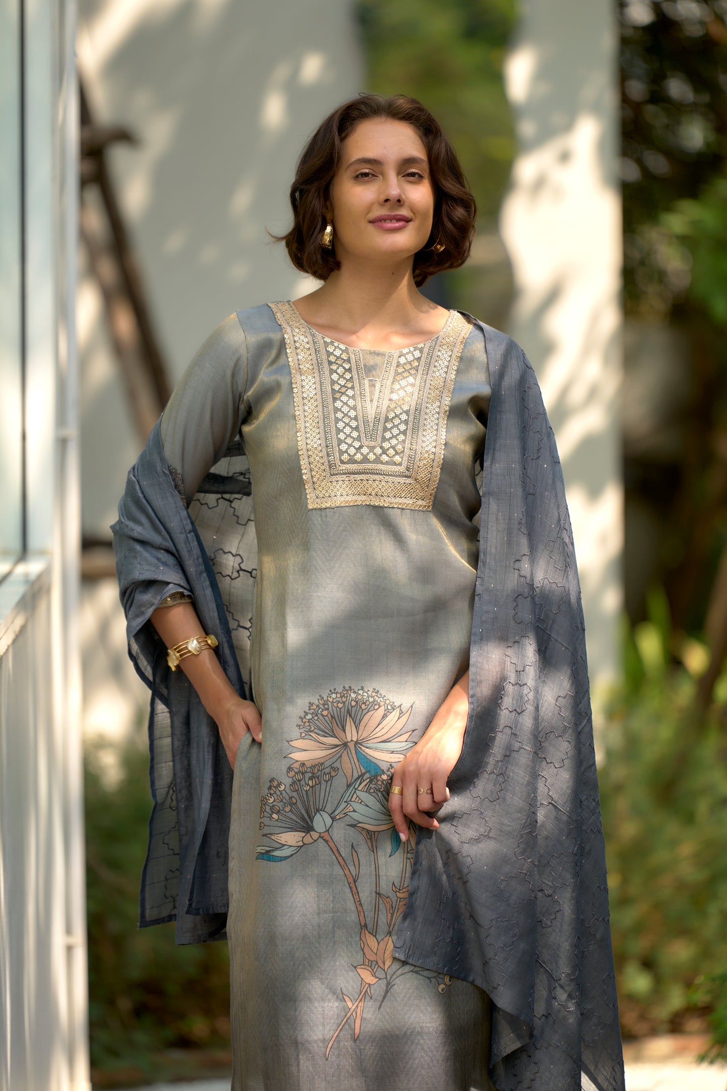 Grey Tissue Floral Embroidered Kurta Set with Viscose Dupatta & Pant