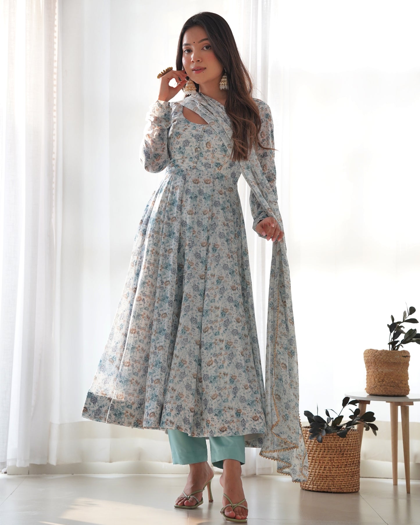 Sky Blue Floral Print Chiffon Kurta Set By Stylish Ethnic