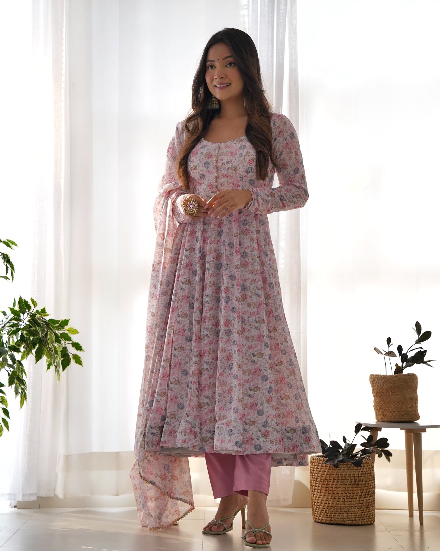 Pink Floral Print Chiffon Kurta Set By Stylish Ethnic