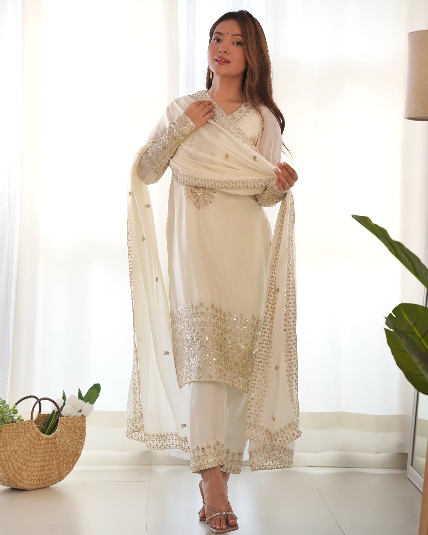 Luxury Pure Chinon Silk Kurta Set with Exquisite Zari, Sequins & Embroidery Work – Festive & Partywear