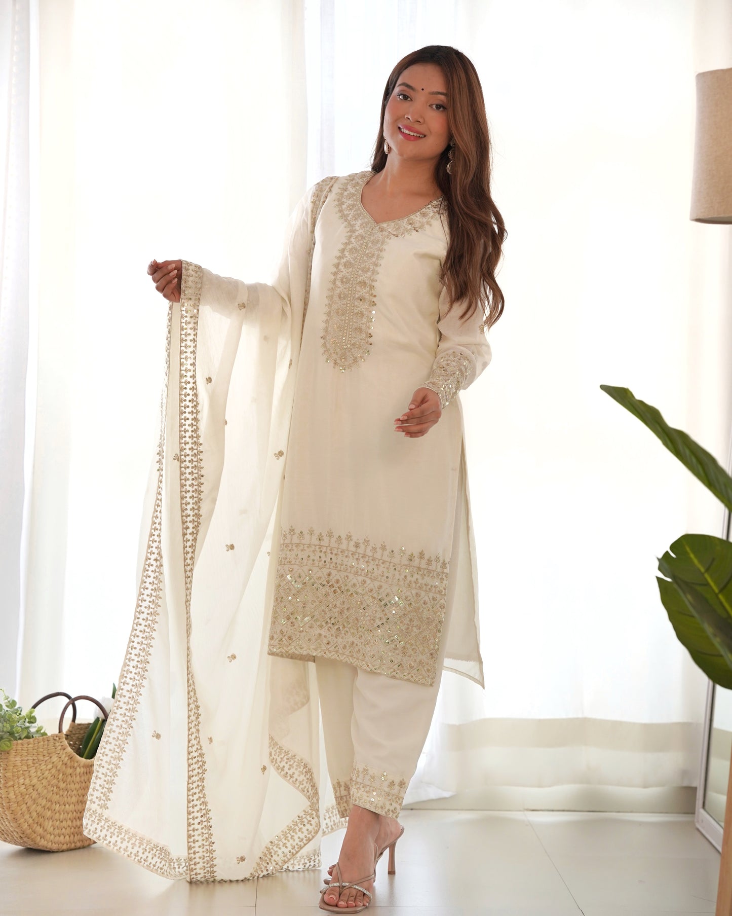 Luxury Pure Chinon Silk Kurta Set with Exquisite Zari, Sequins & Embroidery Work – Festive & Partywear