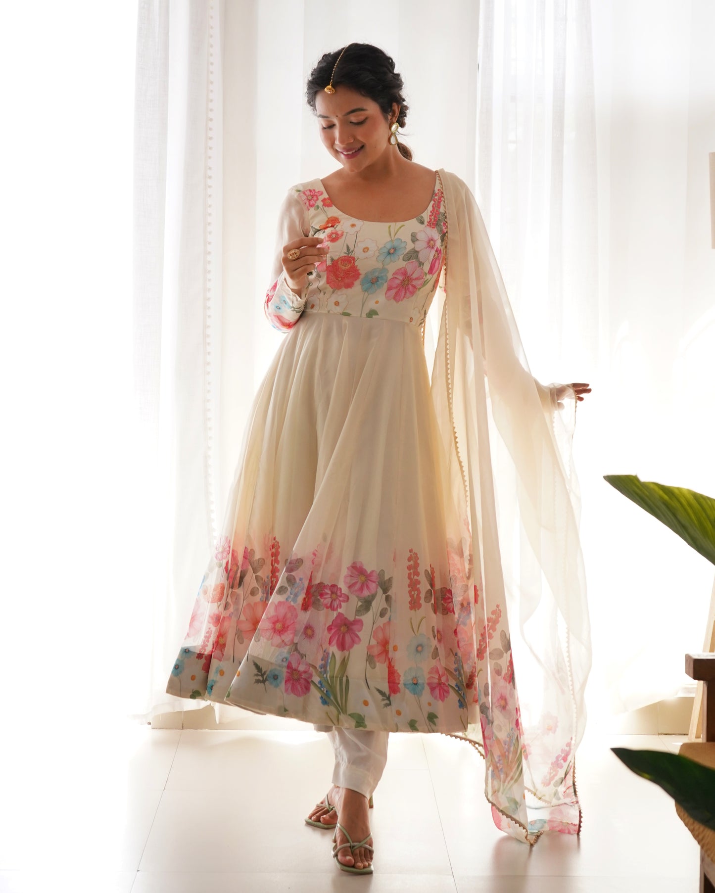 Floral Print Anarkali Cream Kurta Set With Dupatta By Stylish Ethnic