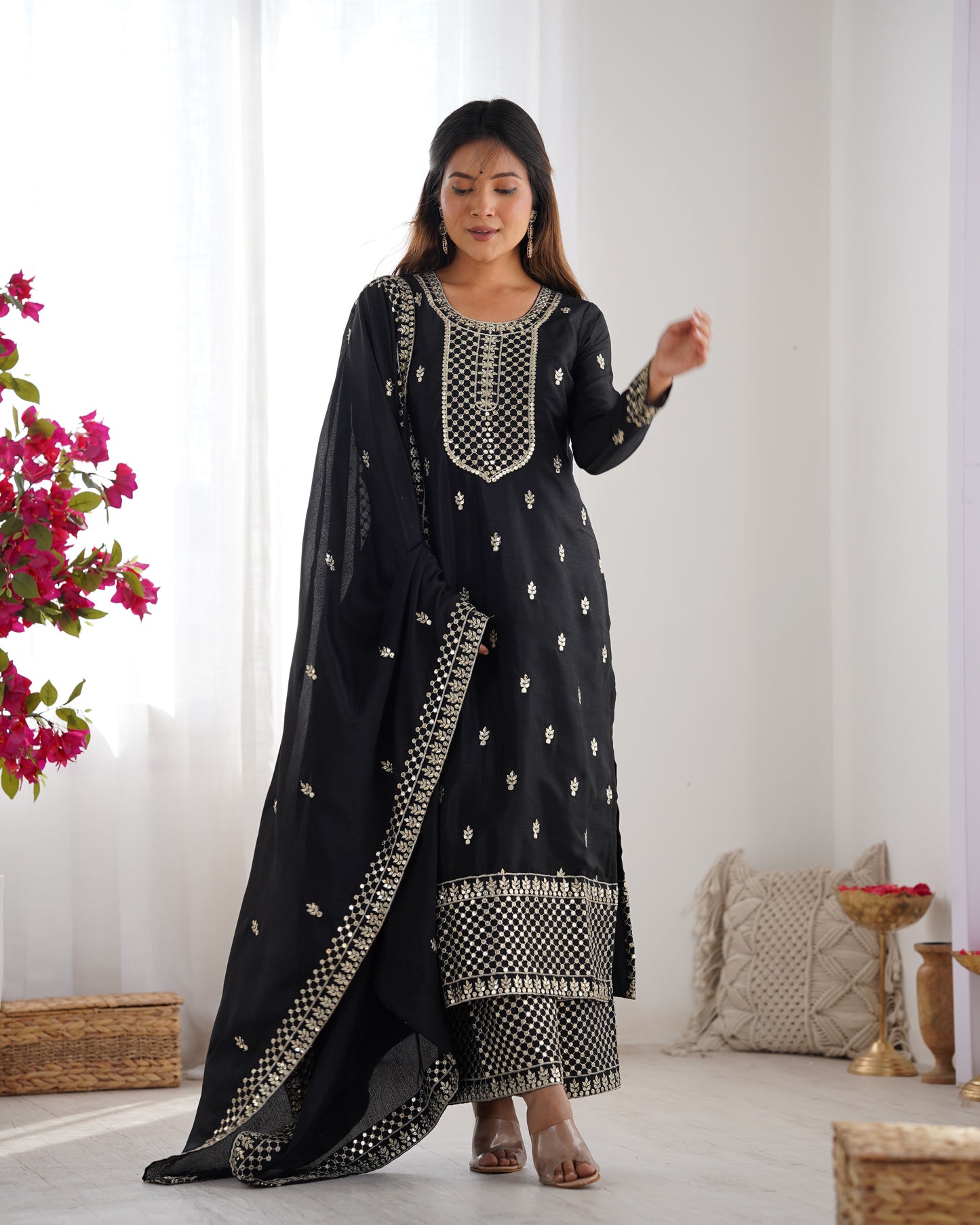 Elegant Pure Chinon Silk Black Kurta Set with Embroidery and Jari Work