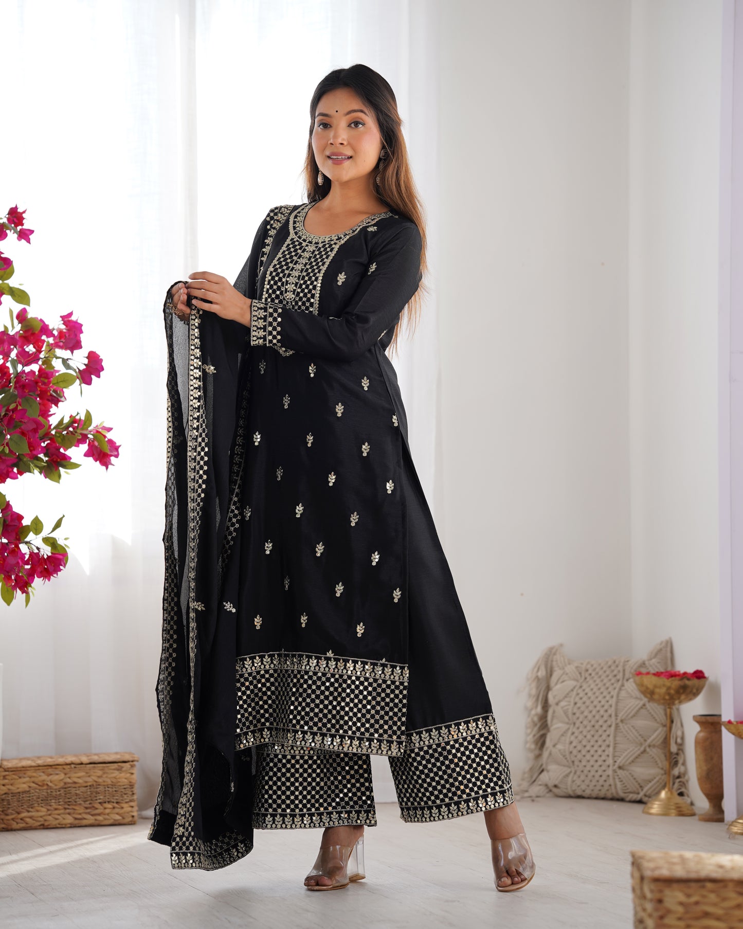 Elegant Pure Chinon Silk Black Kurta Set with Embroidery and Jari Work