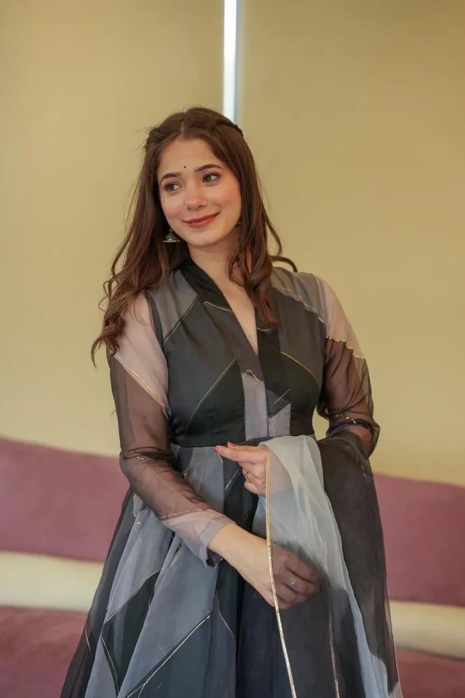 Digitally Printed Organza Suit By Stylish Ethnic