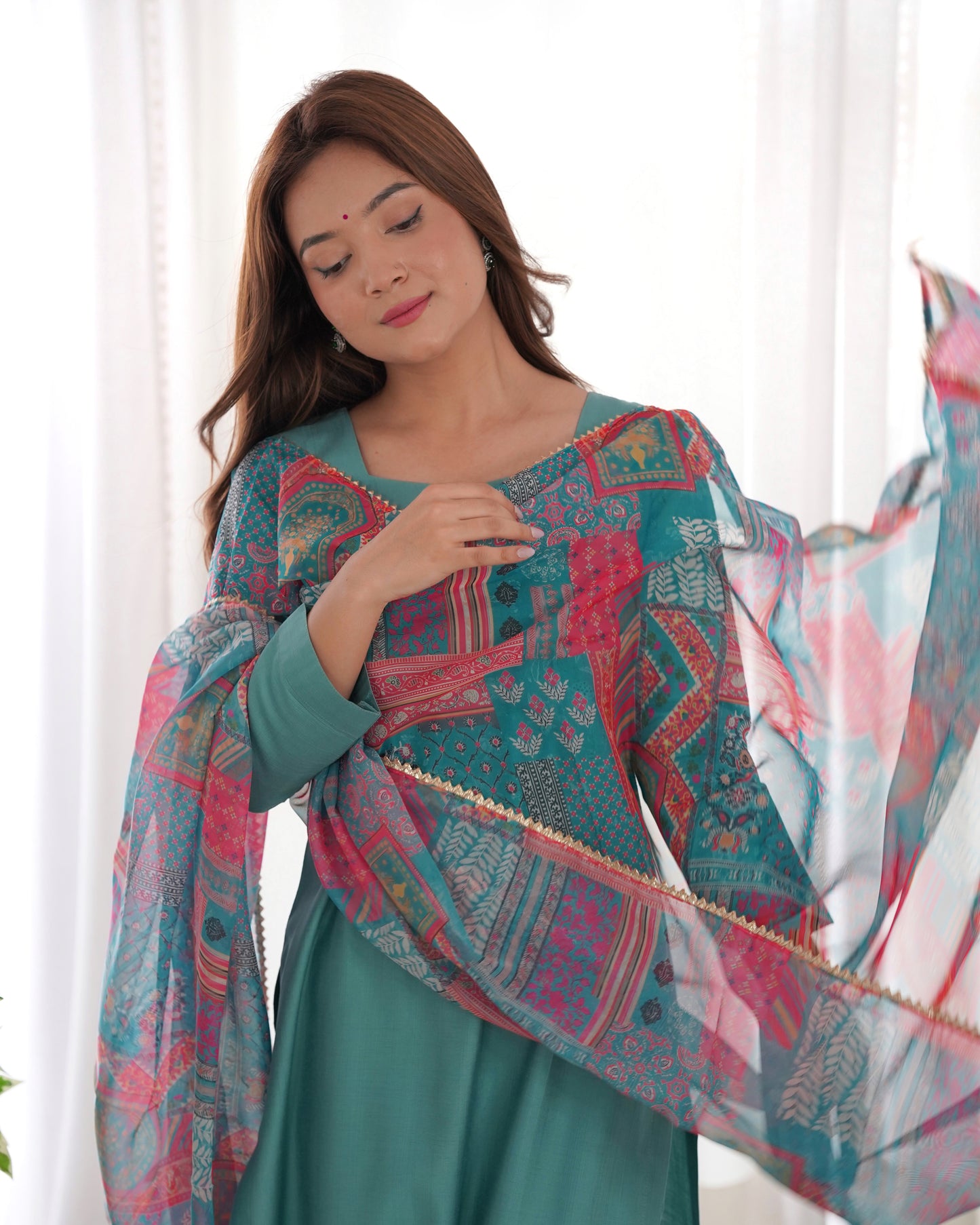 Sea Green Solid Viscose Kurta Set By Stylish Ethnic
