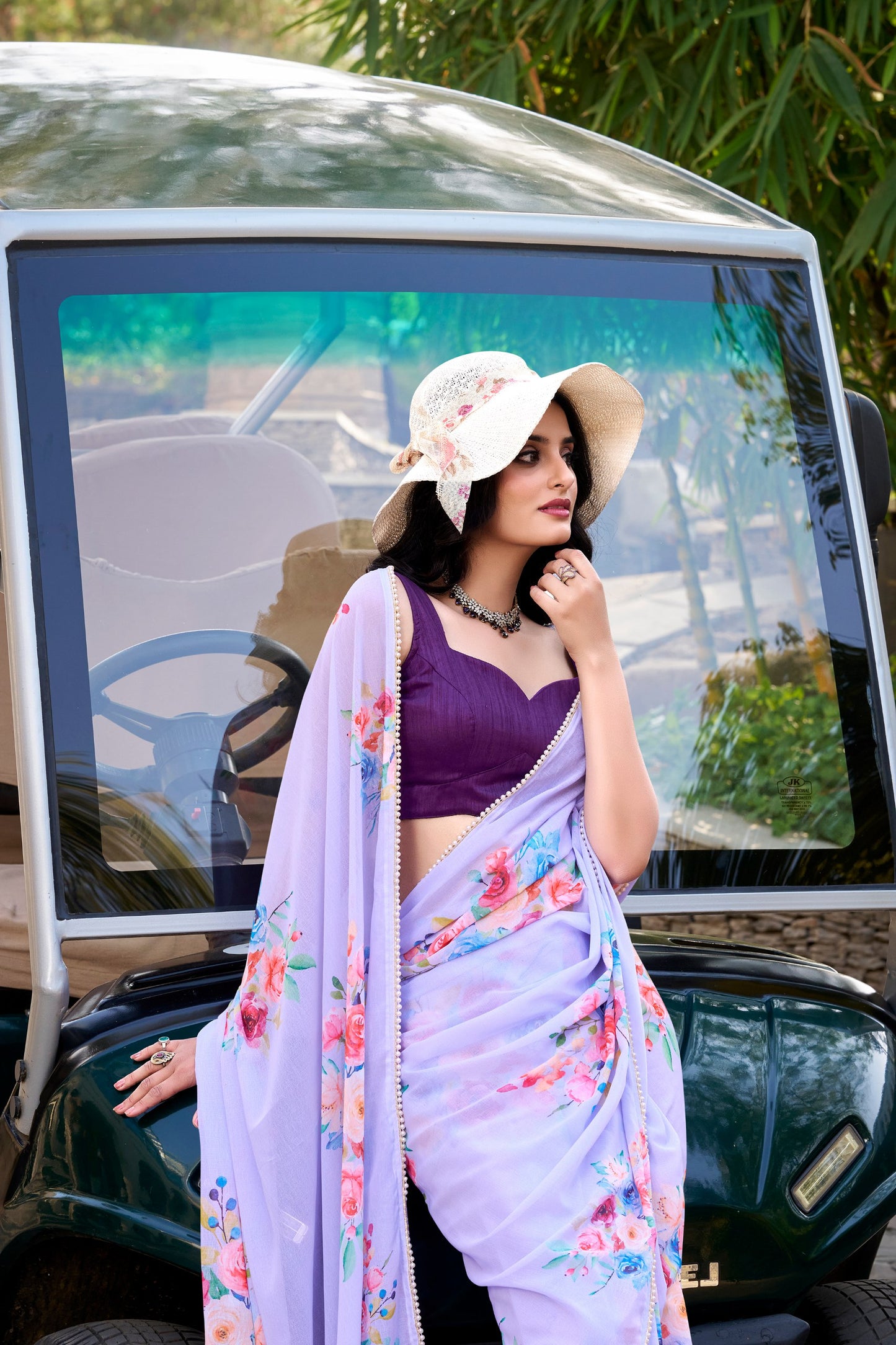Weightless Marbal Floral Printed Lavender Saree with Pearl Lace Border