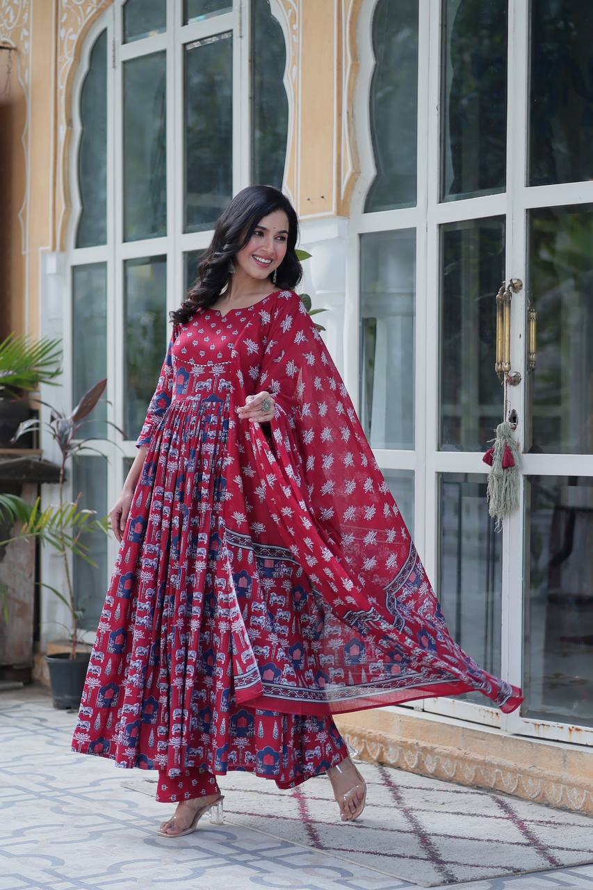 Pure Cotton Pink Suit Set with Fancy Round Neck – Elegant Everyday Wear