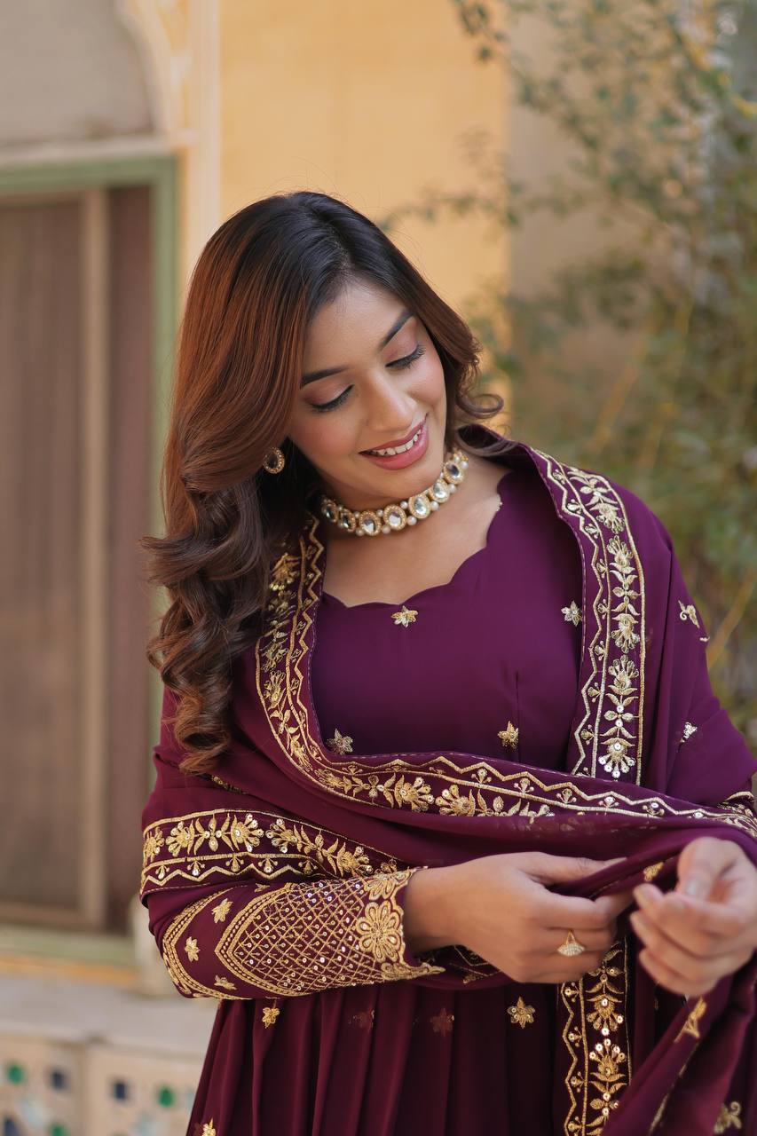 Ethnic Motifs Embroidered Sequinned Purple Georgette Anarkali Kurta