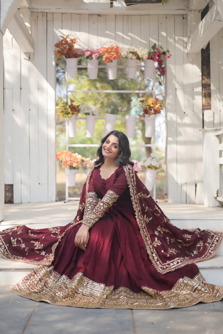 Elegant Heavy Faux Georgette Stitched Gown Set By Stylish Ethnic