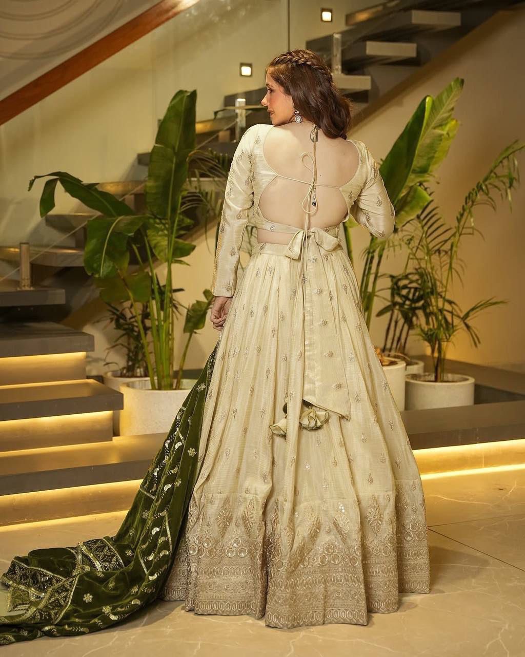 zahreen ethnic cosmos lehenga set