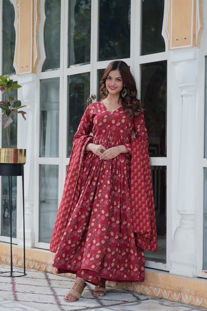 Red Pure Cotton V-Neck Suit Set with Full Sleeves & Dupatta Product Description: