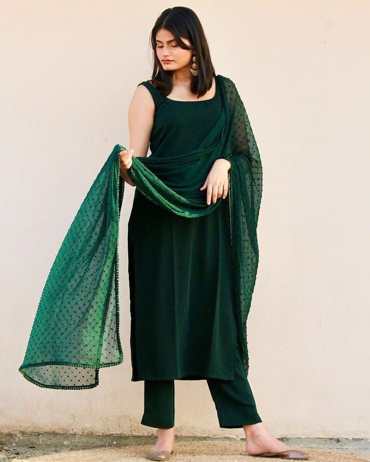 Emerald Solid Cotton Silk Sleeveless Kurta Set By Stylish Ethnic