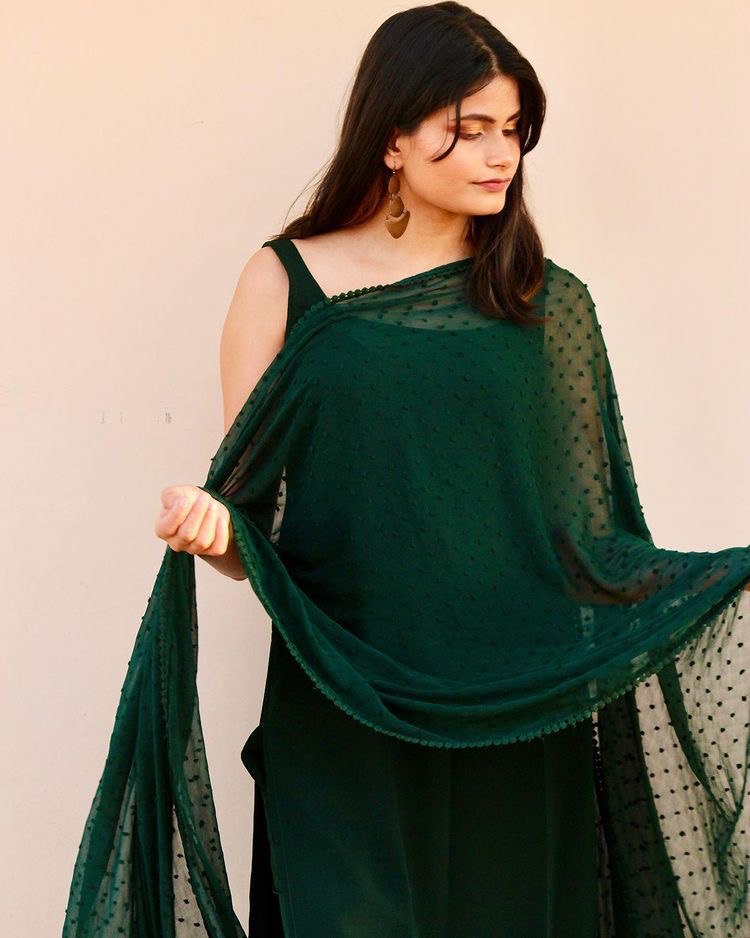 Emerald Solid Cotton Silk Sleeveless Kurta Set By Stylish Ethnic