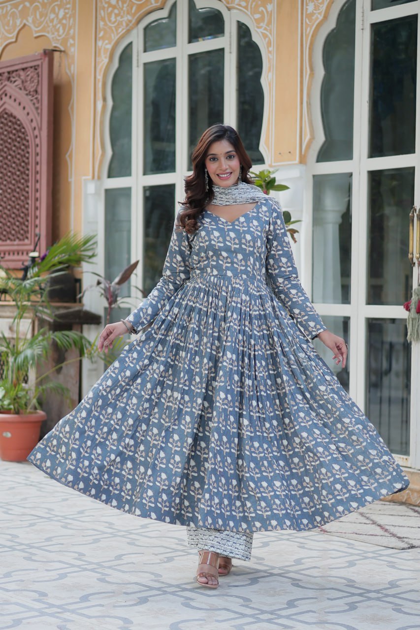 Pure Cotton Grey Kurta Set with Fancy V Neck and Dupatta