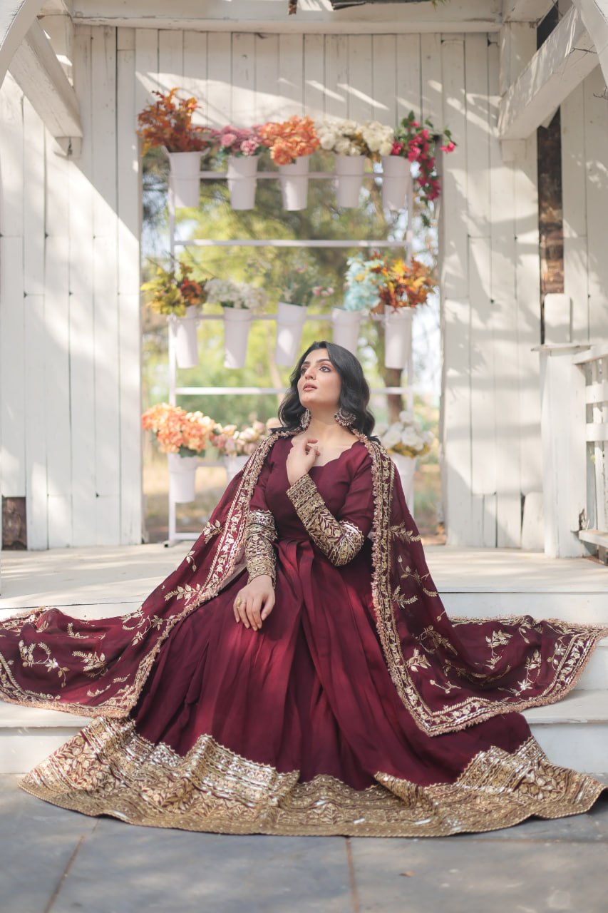 Elegant Heavy Faux Georgette Stitched Gown Set By Stylish Ethnic