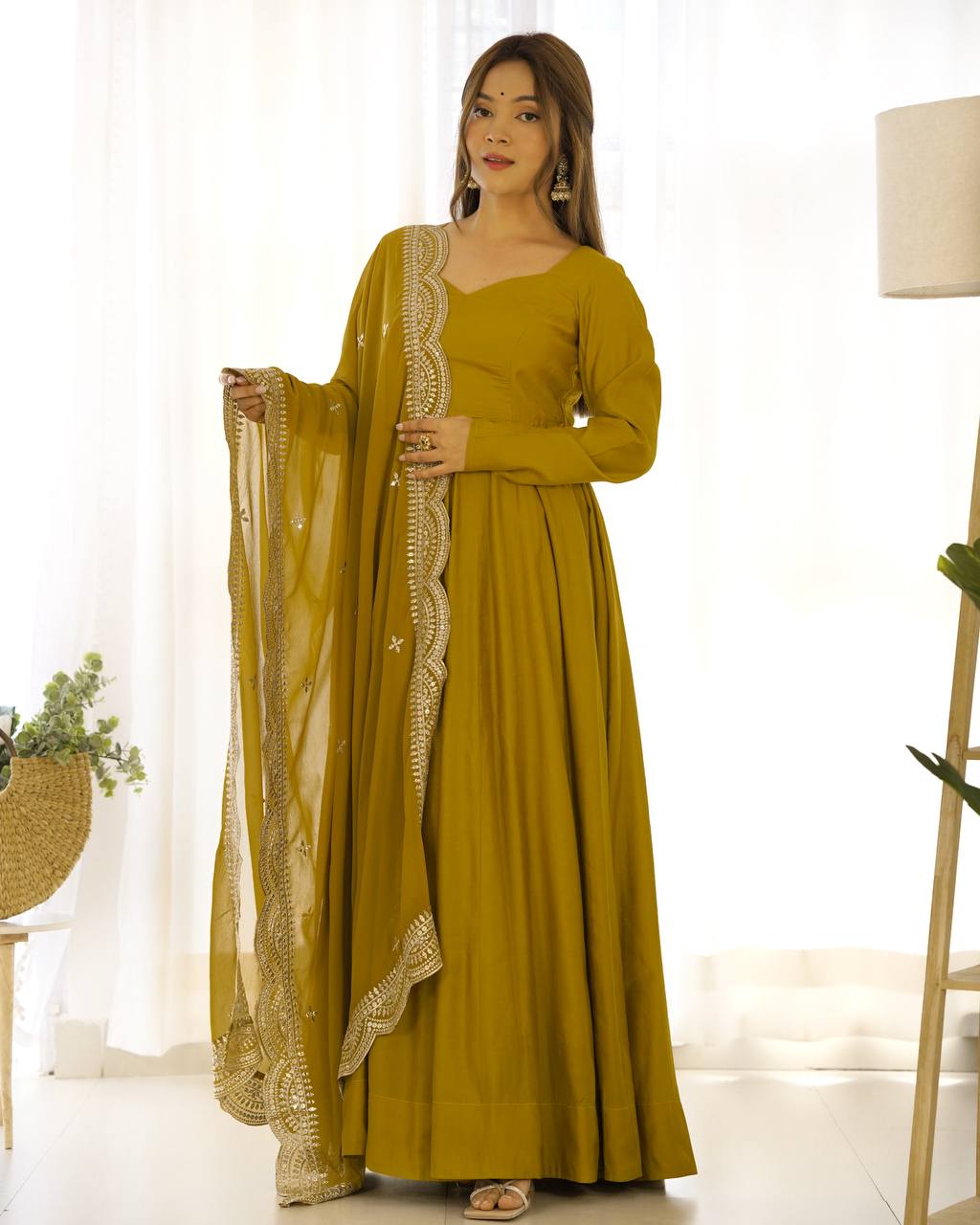 Elegant 16 Kali Romansilk Chanderi Mustrad Yellow Anarkali Set with Embroidery Dupatta