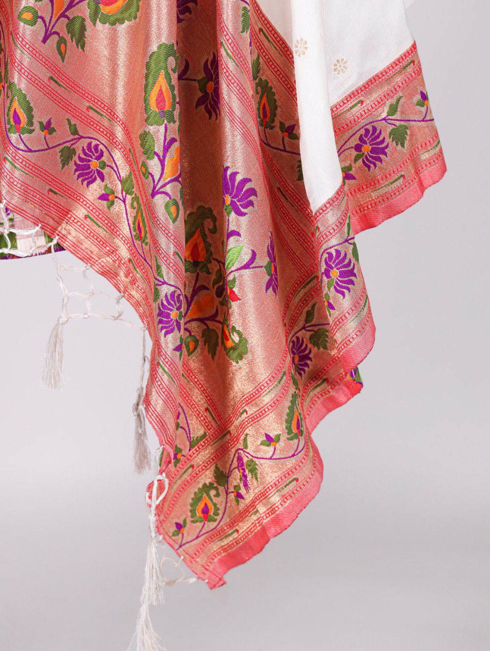 Elegant Jacquard Paithani Zari Weaving White Dupatta