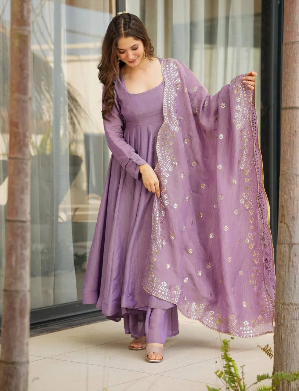 Heavy Fandy Silk Embroidered Lavender Gown Set with Dupatta – Fully Stitched Ethnic Partywear for Women
