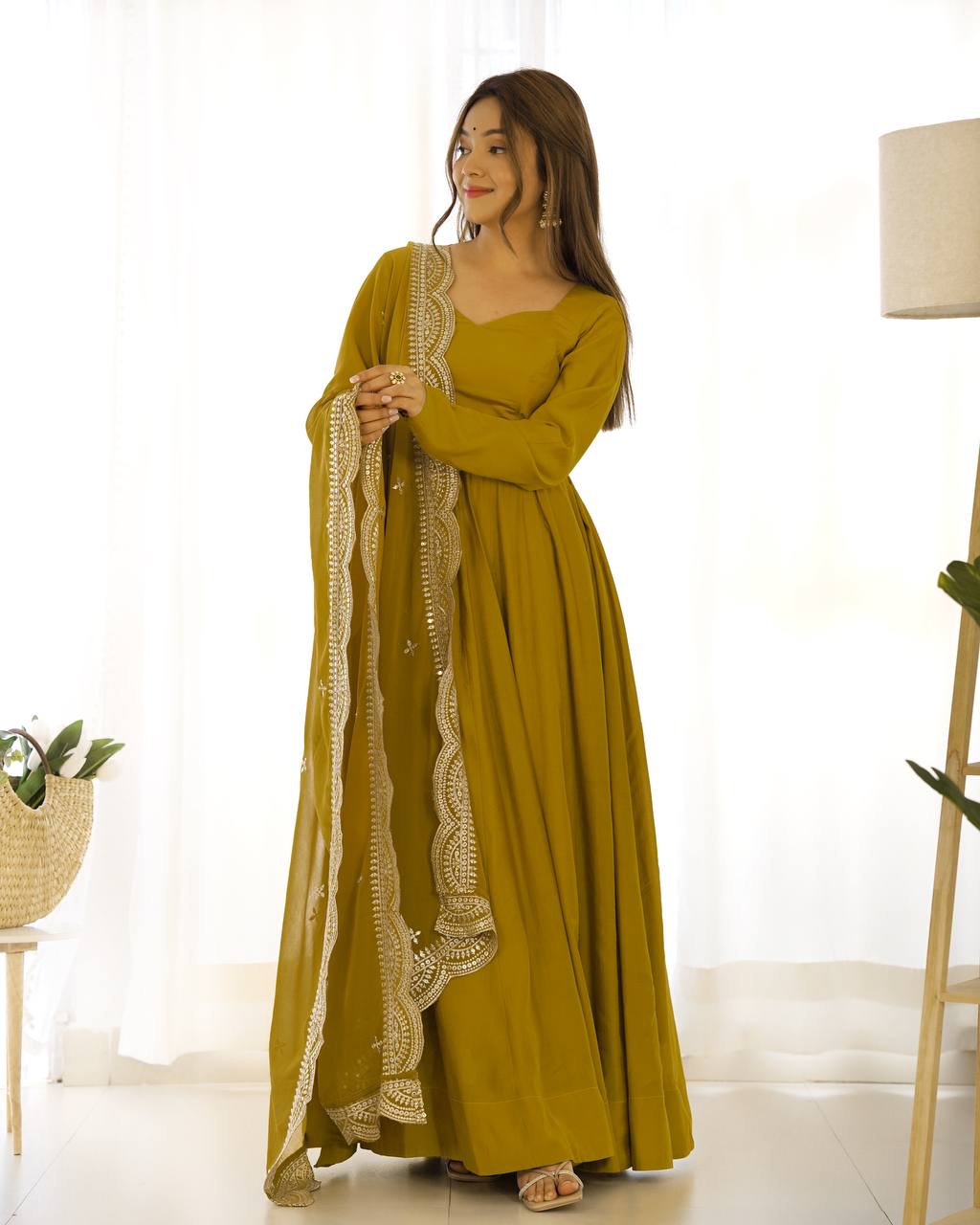 Elegant 16 Kali Romansilk Chanderi Mustrad Yellow Anarkali Set with Embroidery Dupatta