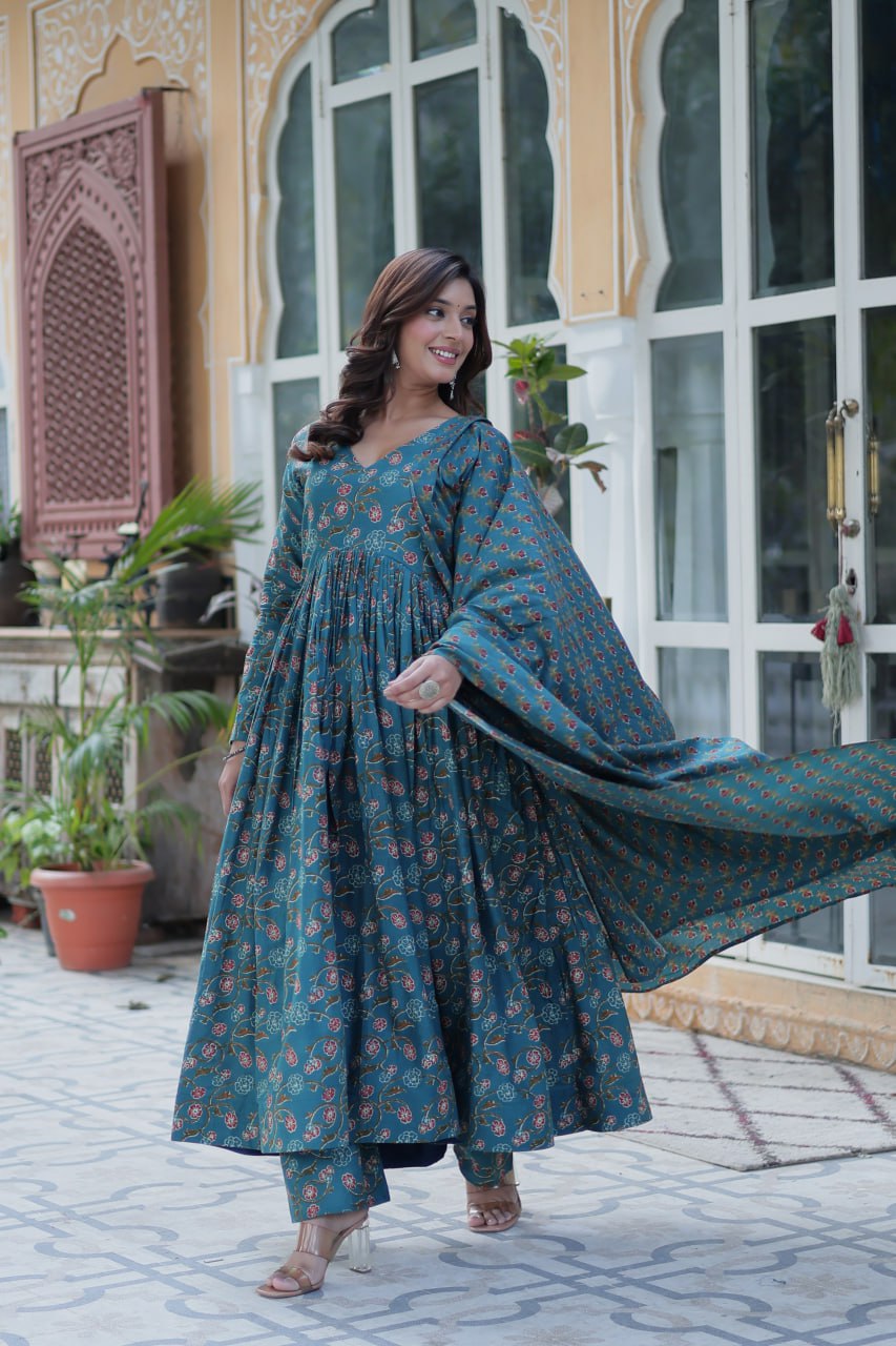 Blue Pure Cotton V-Neck Suit Set with Full Sleeves & Dupatta